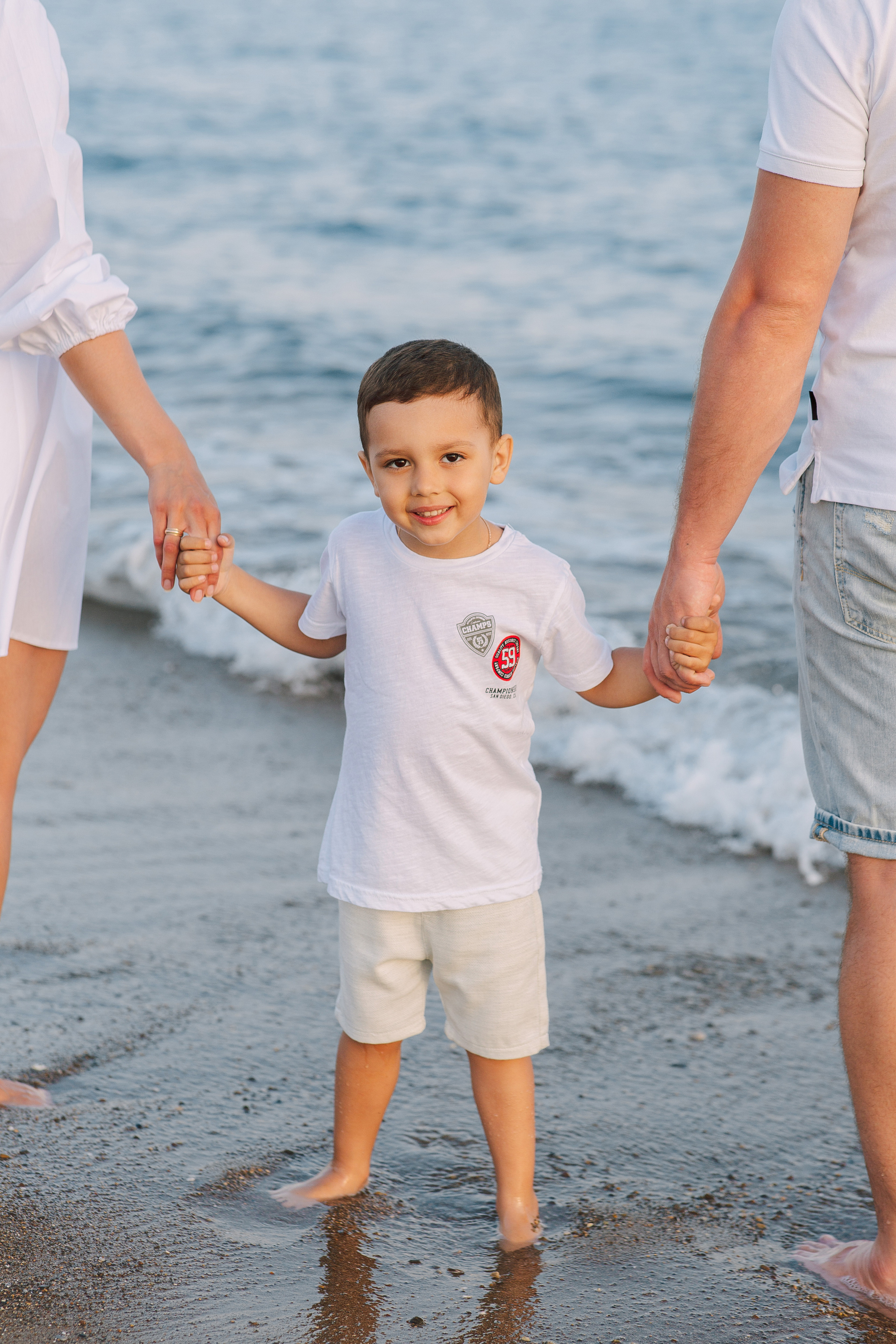 Семейная фотосессия на пляже в Белеке. Фотограф в Алании в Турции, Аланья, Сиде, Белек, Анталия, Кемер, Конаклы, Окурджалар. Фотосъемки в Алании. Фотосессия в Алания.Алсу Девели