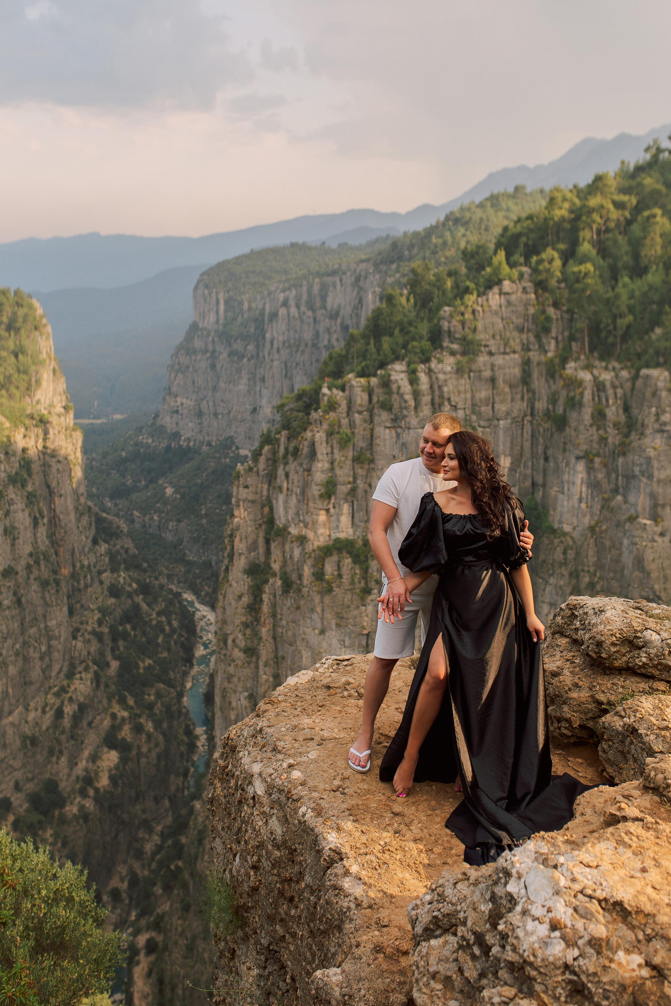 Фотосессия у каньона Тазы. Фотограф в Алании в Турции, Аланья, Сиде, Белек, Анталия, Кемер, Конаклы, Окурджалар. Фотосъемки в Алании. Фотосессия в Алания.Алсу Девели