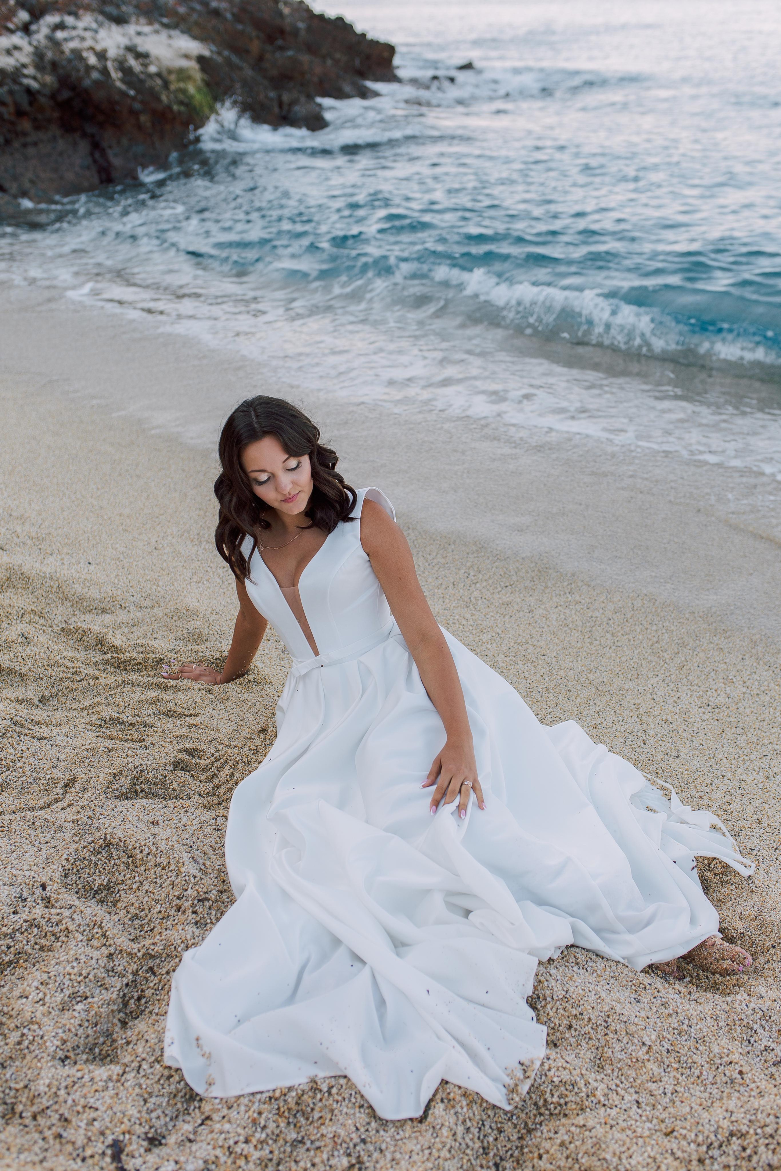 Утренняя свадебная фотосессия в Алании — Пляж Клеопатры | Алсу Девели. Алсу Девели | Свадебный и семейный фотограф в Турции Алании, Алания, Аланья, Сиде, Белеке, Анталия