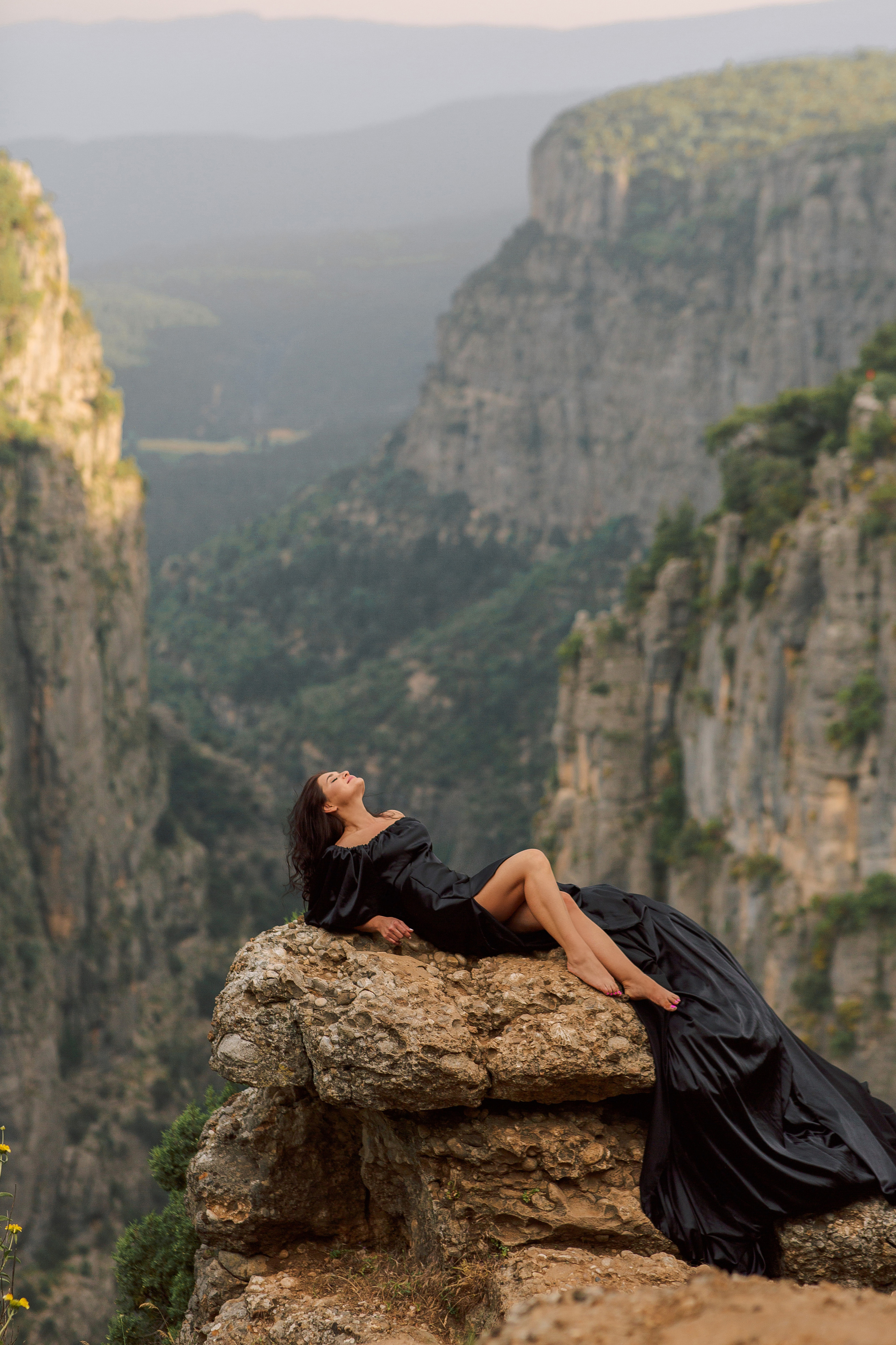 Фотосессия у каньона Тазы. Фотограф в Алании в Турции, Аланья, Сиде, Белек, Анталия, Кемер, Конаклы, Окурджалар. Фотосъемки в Алании. Фотосессия в Алания.Алсу Девели