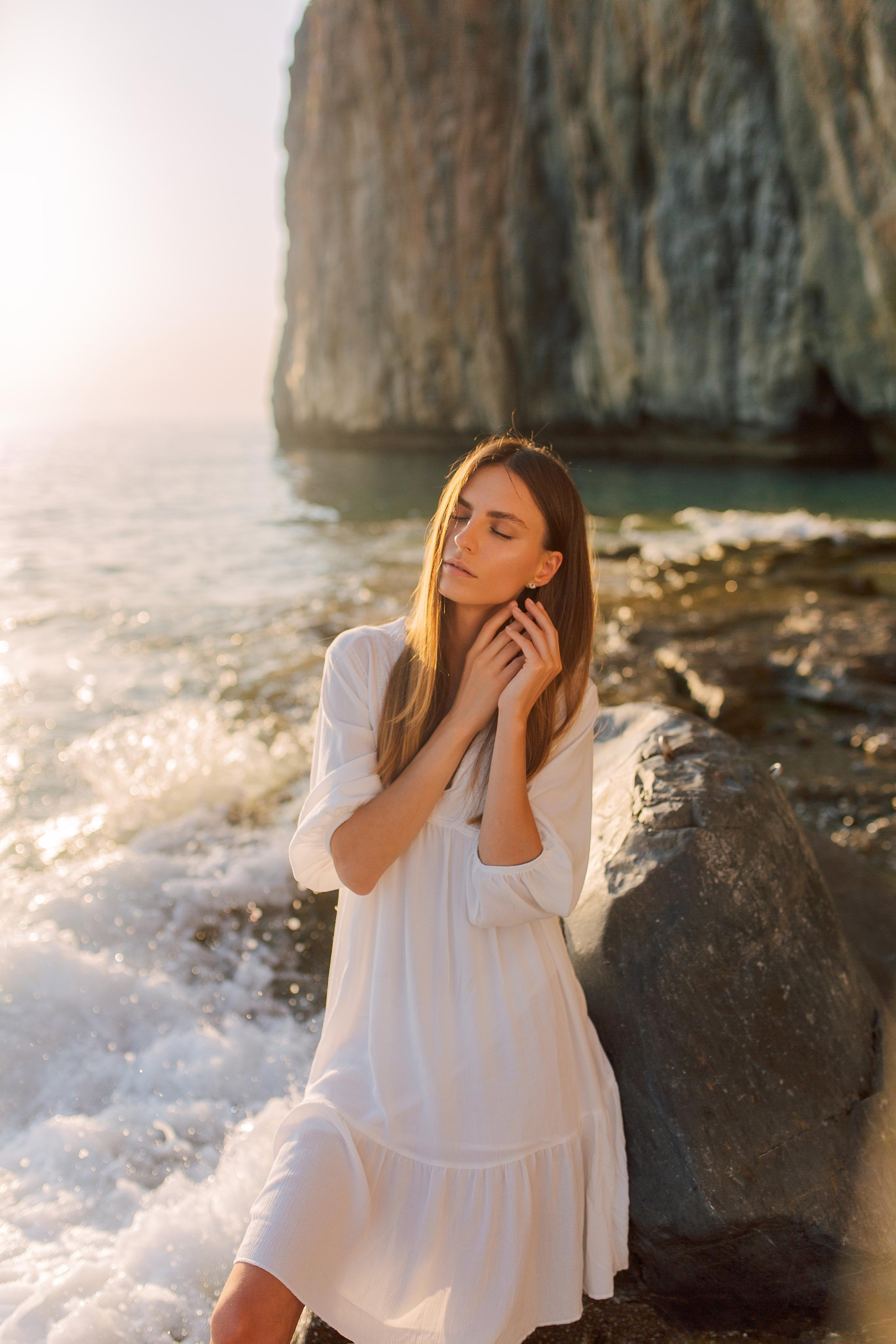 КРАСНЫЙ ПЛЯЖ KIZILIN BEACH В ГАЗИПАШЕ. выздная фотосессия газипаша.Фотограф в газипаша. Фотосессия на стыке красной горы и моря на закате. Фотограф в Алании в Турции, Аланья, Сиде, Белек, Анталия, Кемер, Конаклы, Окурджалар. Фотосъемки в Алании. Фотосессия в Алания.Алсу Девели