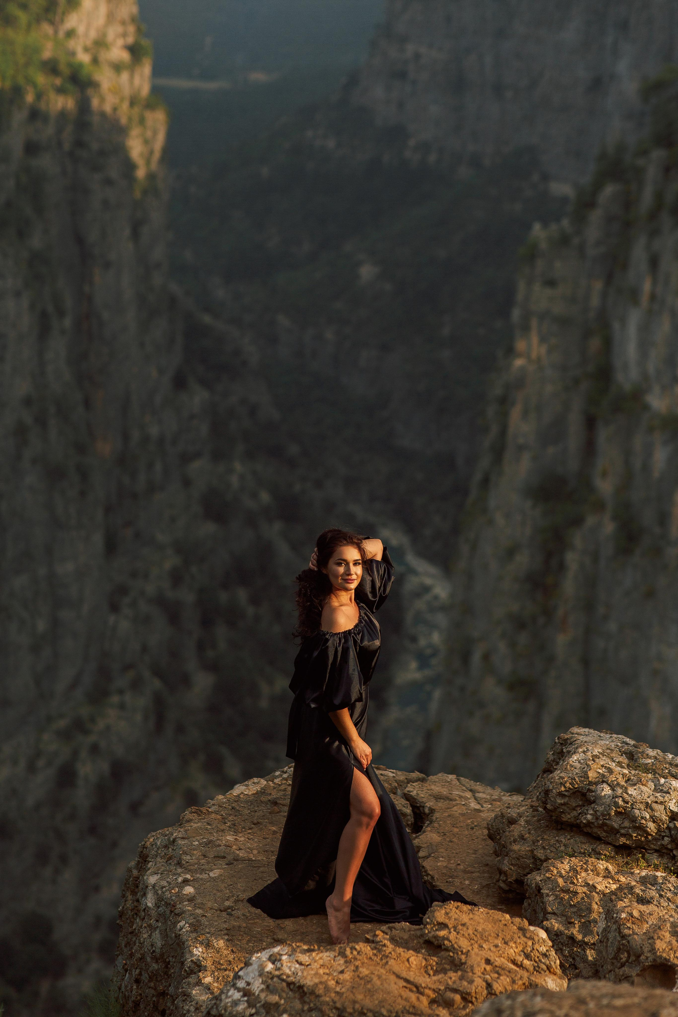 Фотосессия у каньона Тазы. Фотограф в Алании в Турции, Аланья, Сиде, Белек, Анталия, Кемер, Конаклы, Окурджалар. Фотосъемки в Алании. Фотосессия в Алания.Алсу Девели