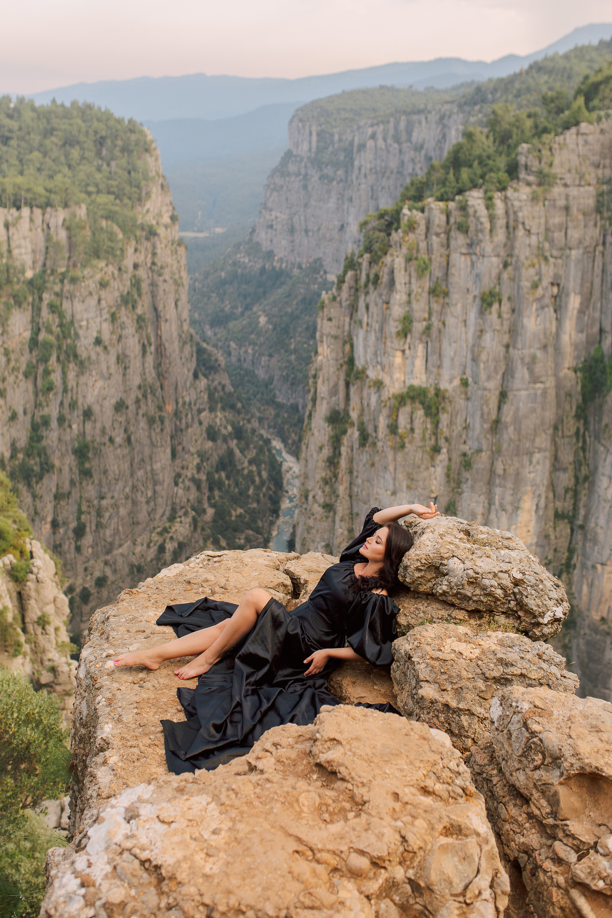 Фотосессия у каньона Тазы. Фотограф в Алании в Турции, Аланья, Сиде, Белек, Анталия, Кемер, Конаклы, Окурджалар. Фотосъемки в Алании. Фотосессия в Алания.Алсу Девели
