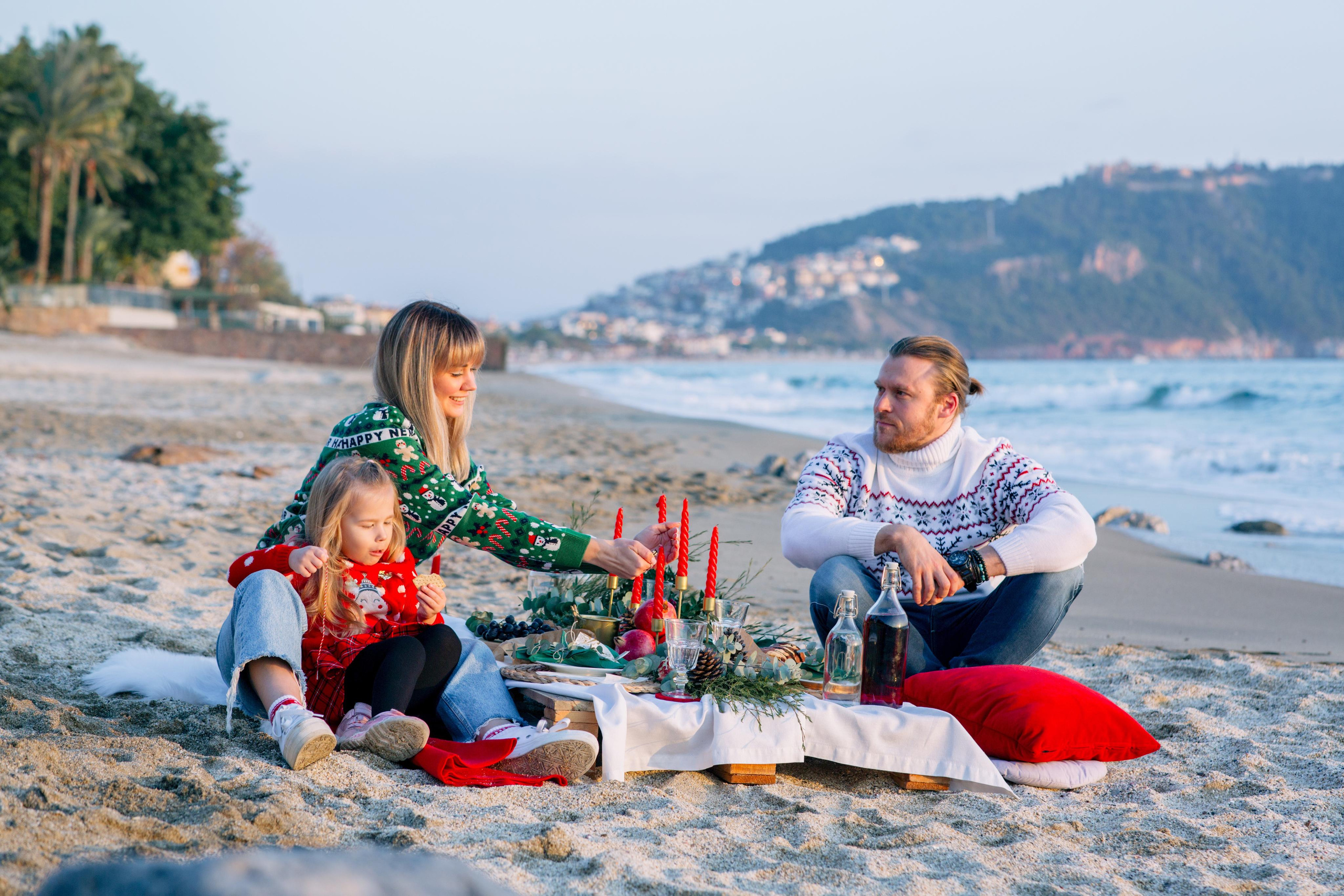 Новогодняя фотосессия на пляже. Алсу Девели | Свадебный и семейный фотограф в Турции Алании, Алания, Аланья, Сиде, Белеке, Анталия