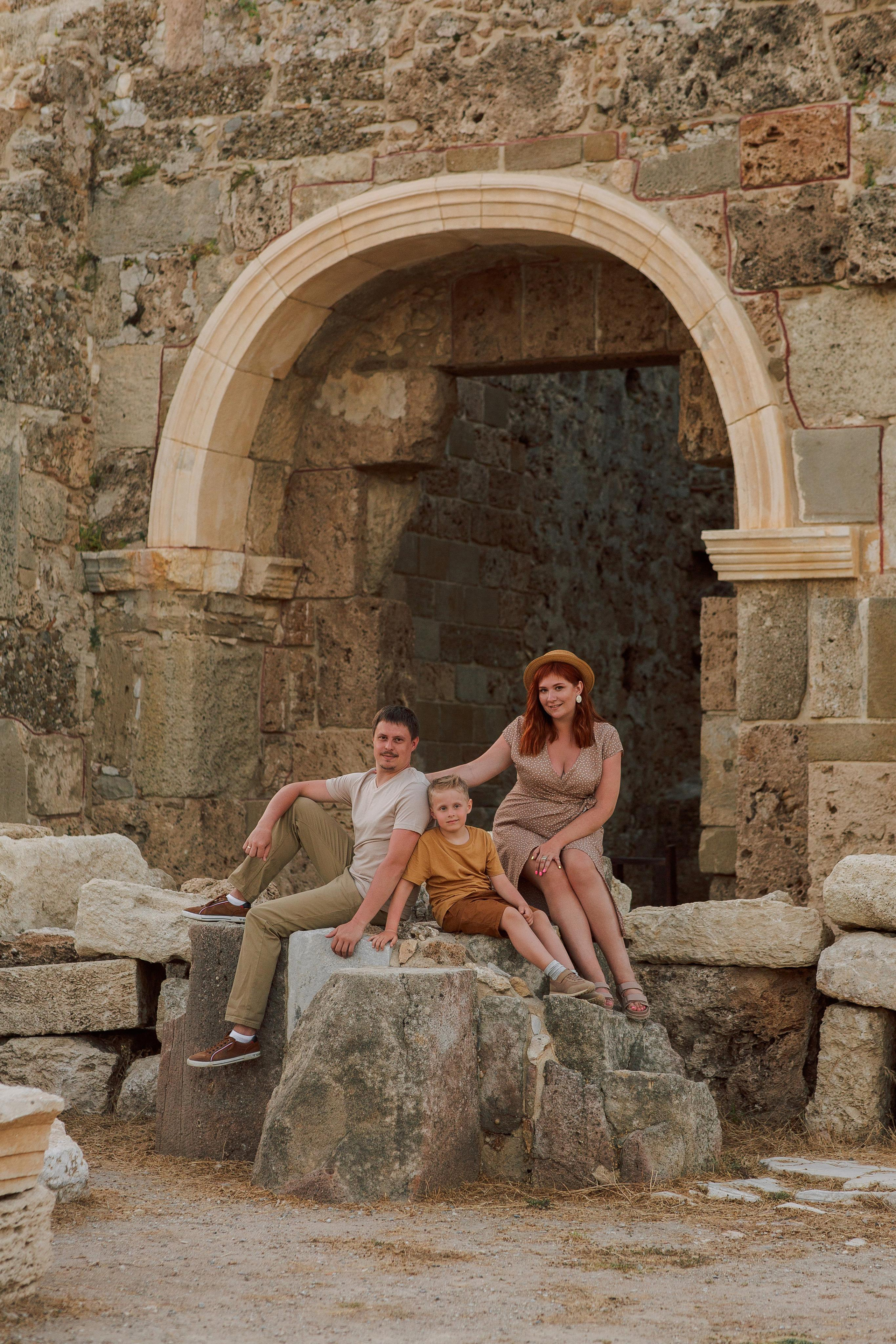 Family Photographer in Ancient Side | Sunset Sessions | Alsu Develi. Professional Photographer in Alanya, Side, Belek, Antalya. Turkiye