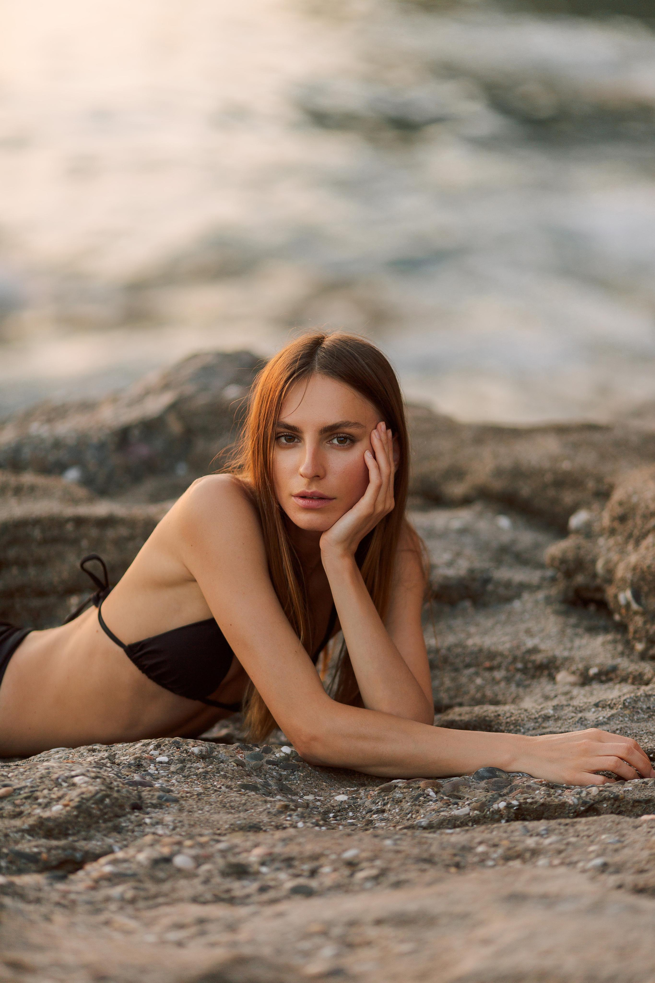 КРАСНЫЙ ПЛЯЖ KIZILIN BEACH В ГАЗИПАШЕ. выздная фотосессия газипаша.Фотограф в газипаша. Фотосессия на стыке красной горы и моря на закате. Фотограф в Алании в Турции, Аланья, Сиде, Белек, Анталия, Кемер, Конаклы, Окурджалар. Фотосъемки в Алании. Фотосессия в Алания.Алсу Девели