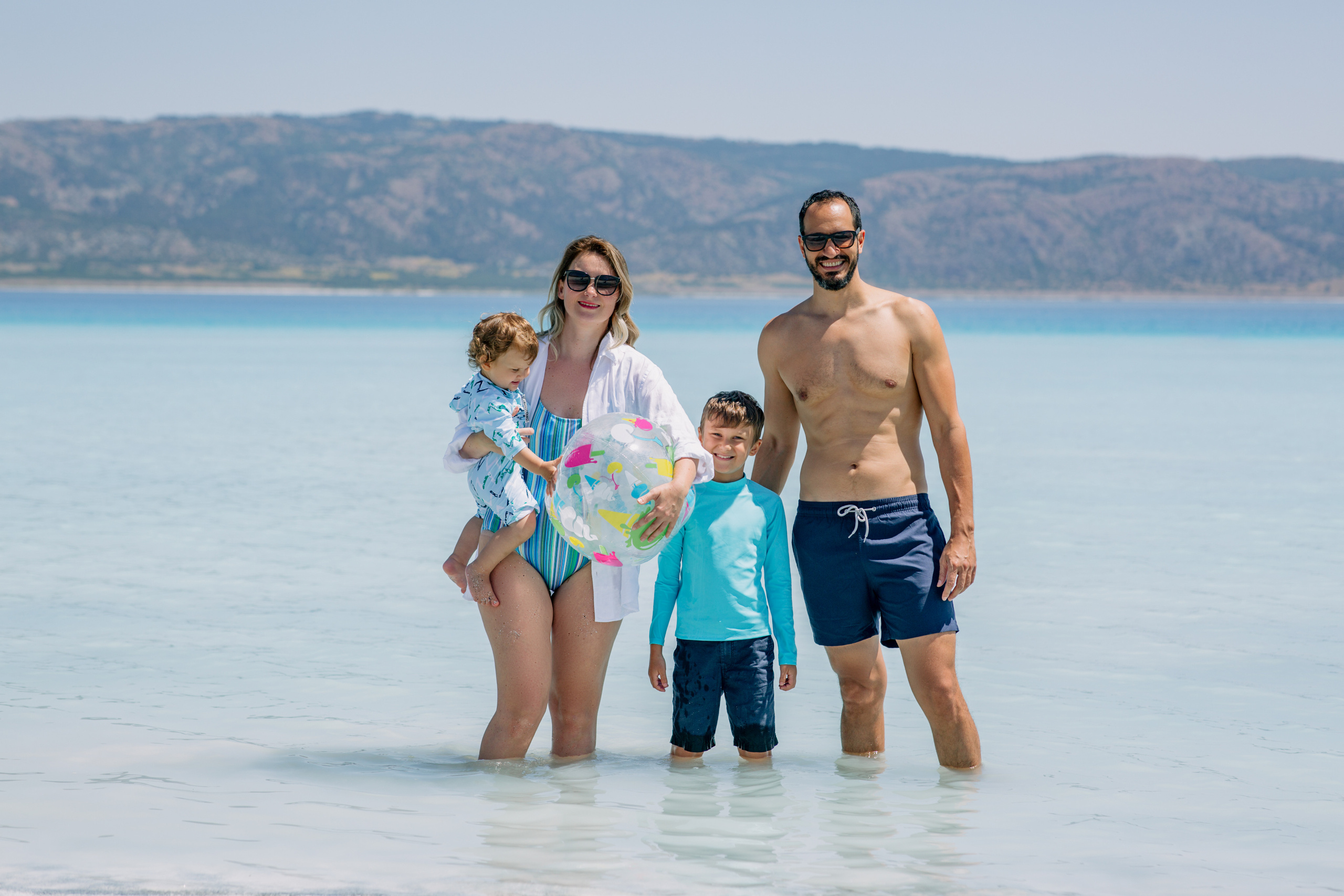 Family shooting at Salda Lake. Professional Photographer in Alanya, Side, Belek | Alsu Develi  Wedding, Family and portrait photo sessions