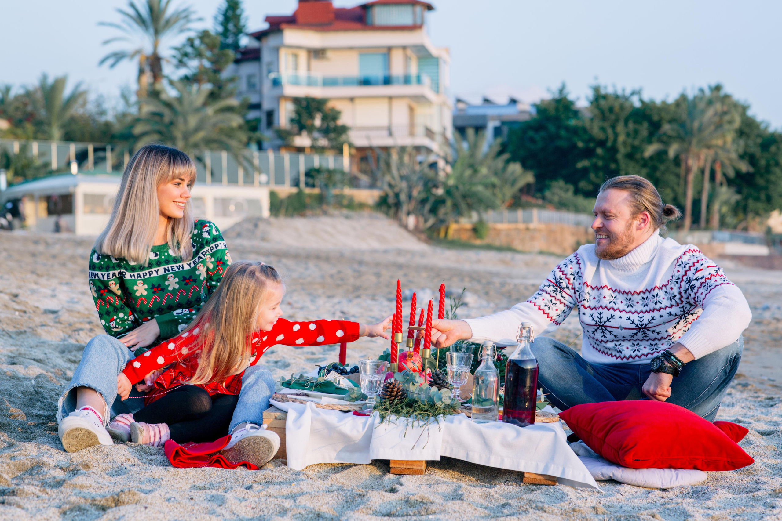 Новогодняя фотосессия на пляже. Алсу Девели | Свадебный и семейный фотограф в Турции Алании, Алания, Аланья, Сиде, Белеке, Анталия