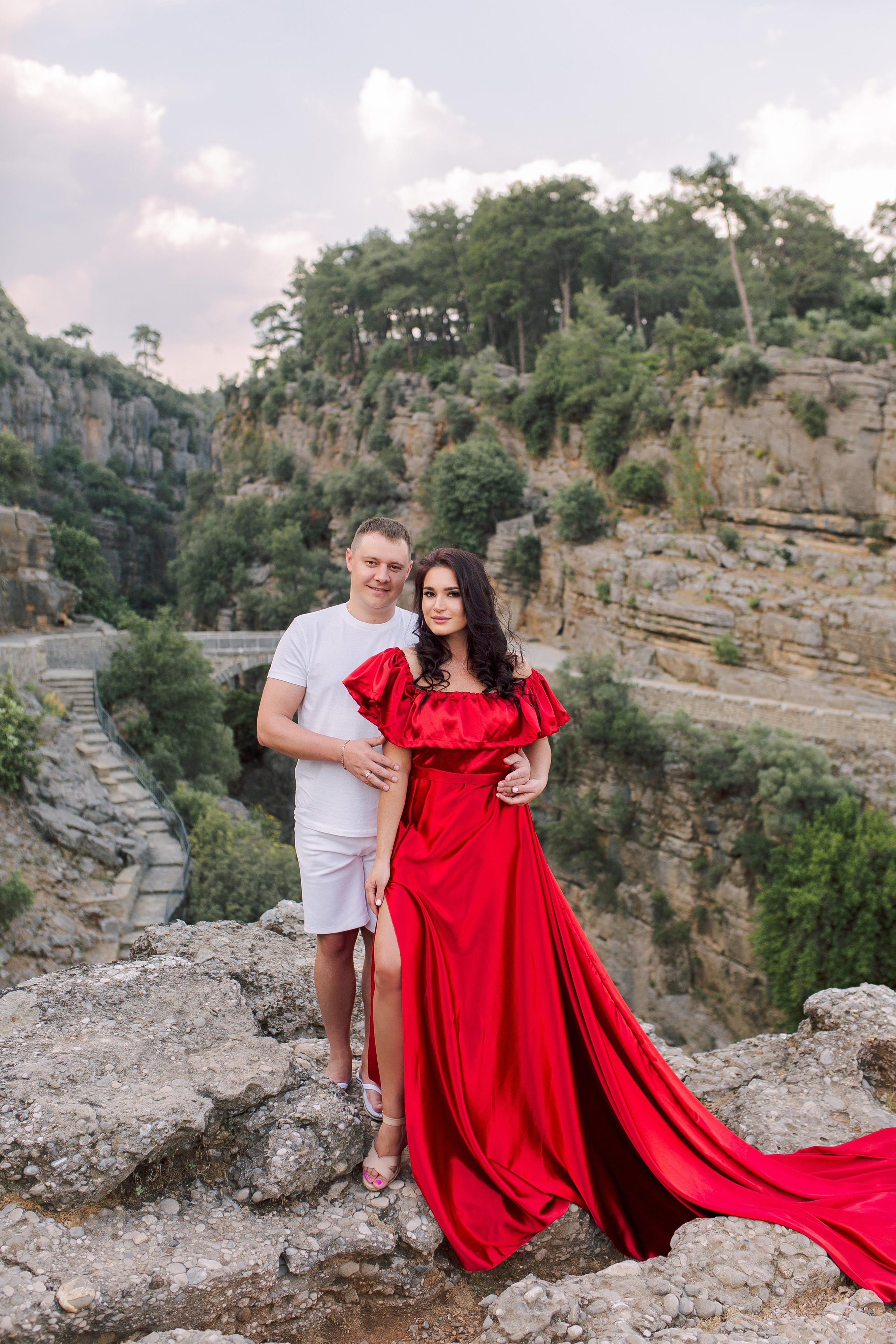 Фотосессия у каньона Тазы. Фотограф в Алании в Турции, Аланья, Сиде, Белек, Анталия, Кемер, Конаклы, Окурджалар. Фотосъемки в Алании. Фотосессия в Алания.Алсу Девели