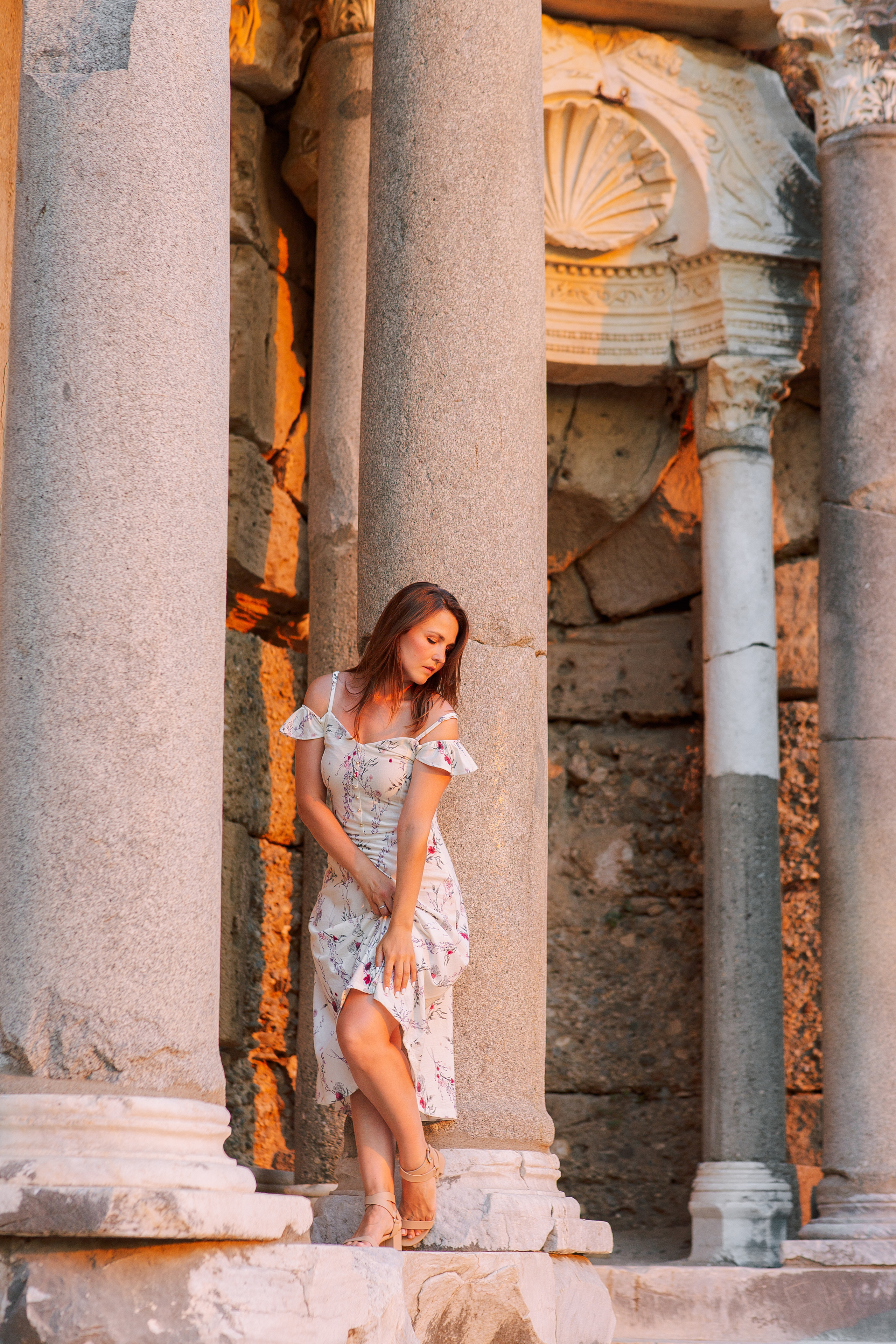 Парная фотосессия в античном городе Сиде на закате. Алсу Девели | Свадебный и семейный фотограф в Турции Алании, Алания, Аланья, Сиде, Белеке, Анталия