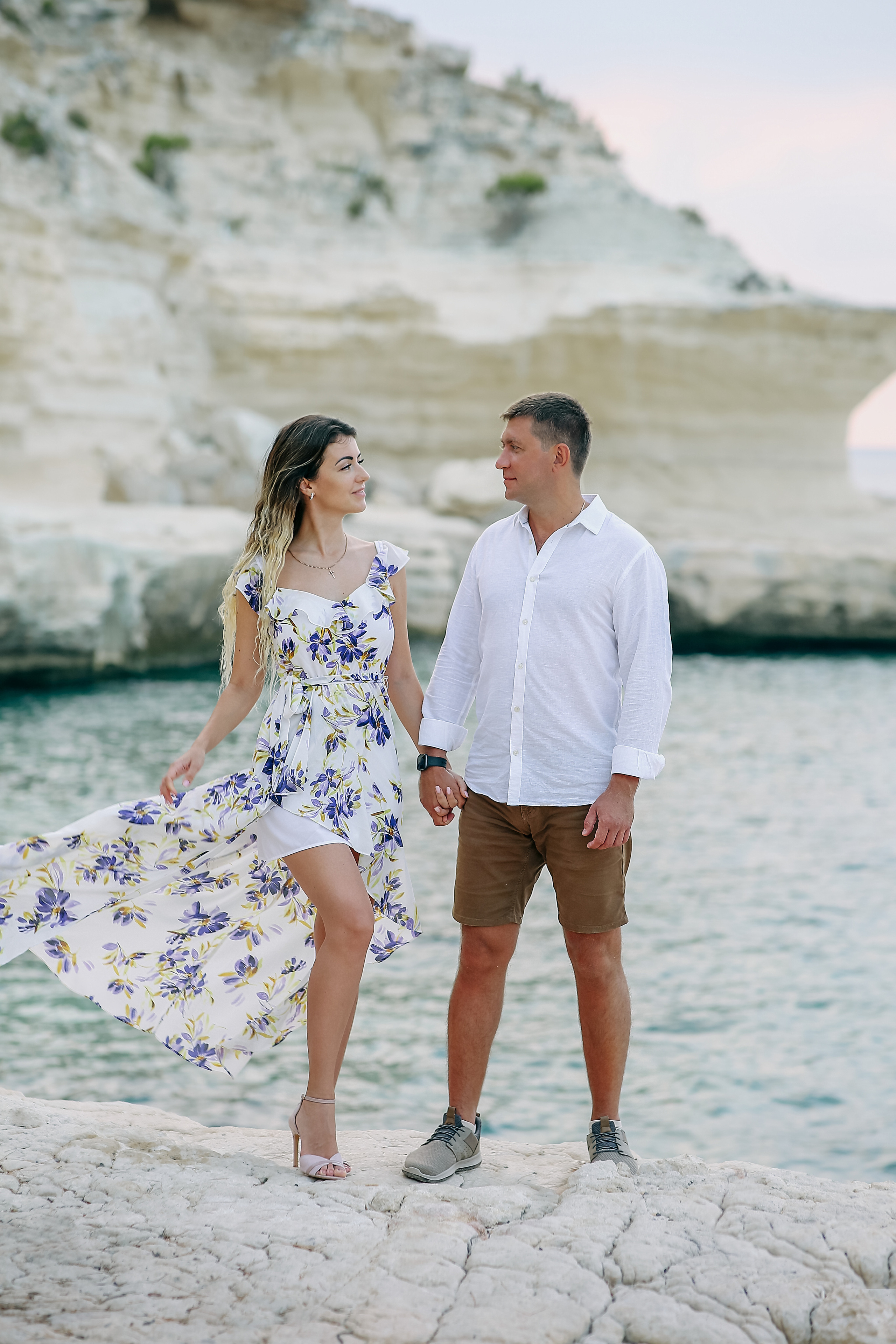 Photo shoot for a couple in Mersin. Professional Photographer in Alanya, Side, Belek | Alsu Develi  Wedding, Family and portrait photo sessions