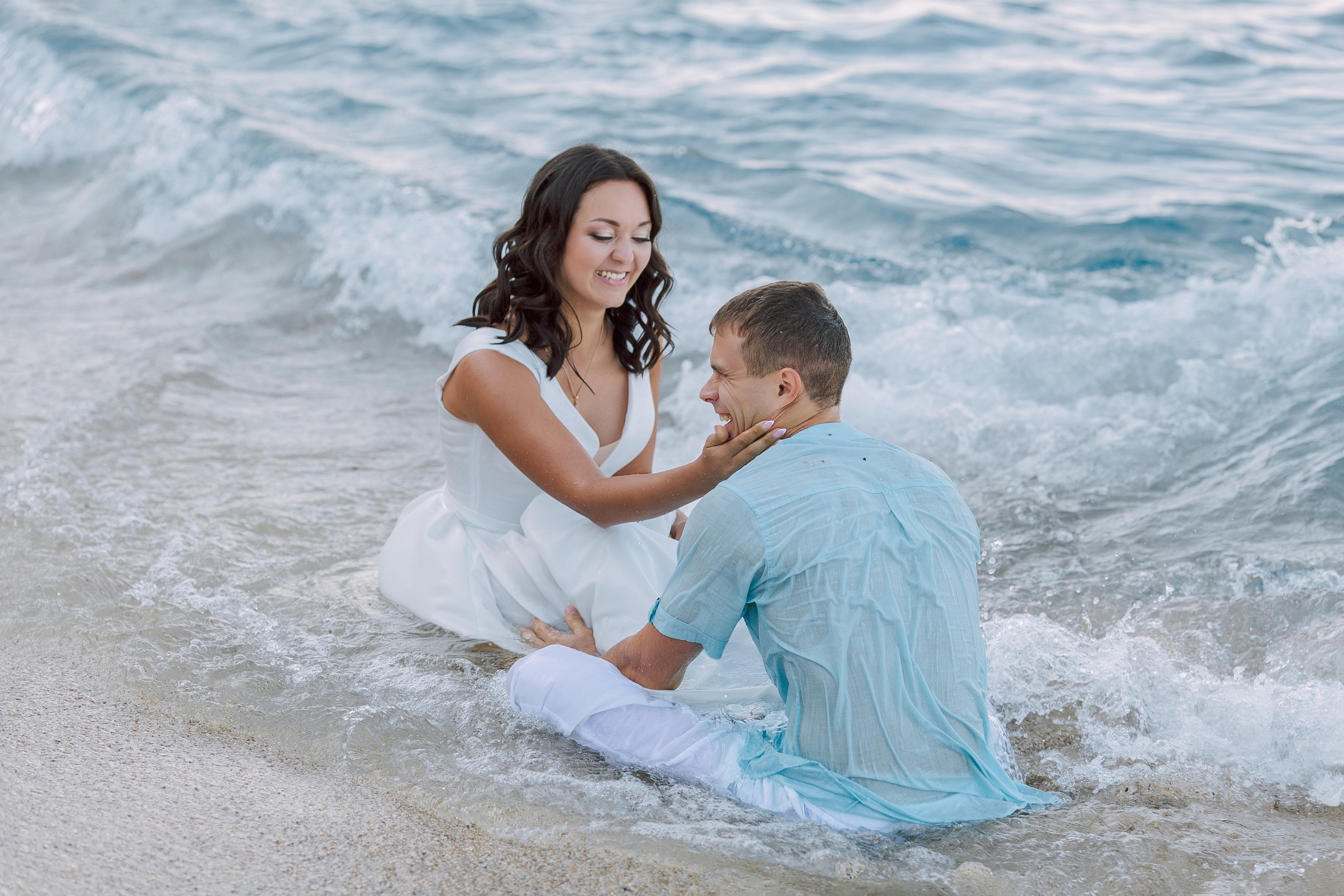 Утренняя свадебная фотосессия в Алании — Пляж Клеопатры | Алсу Девели. Алсу Девели | Свадебный и семейный фотограф в Турции Алании, Алания, Аланья, Сиде, Белеке, Анталия