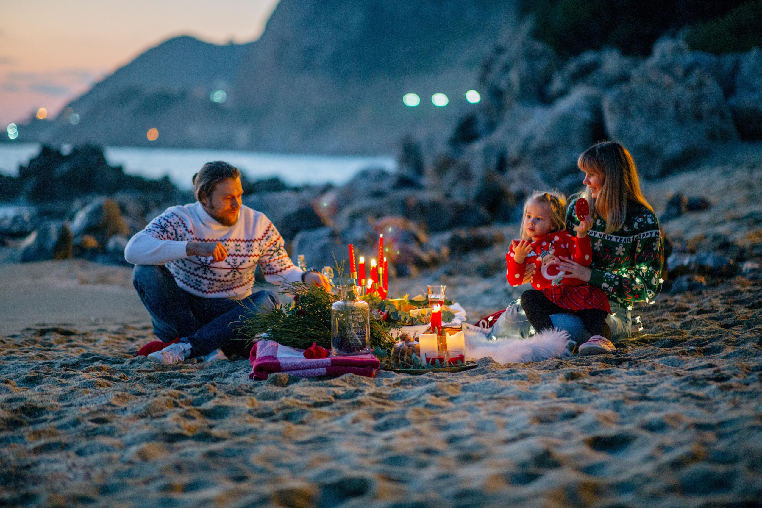 Новогодняя фотосессия на пляже. Алсу Девели | Свадебный и семейный фотограф в Турции Алании, Алания, Аланья, Сиде, Белеке, Анталия