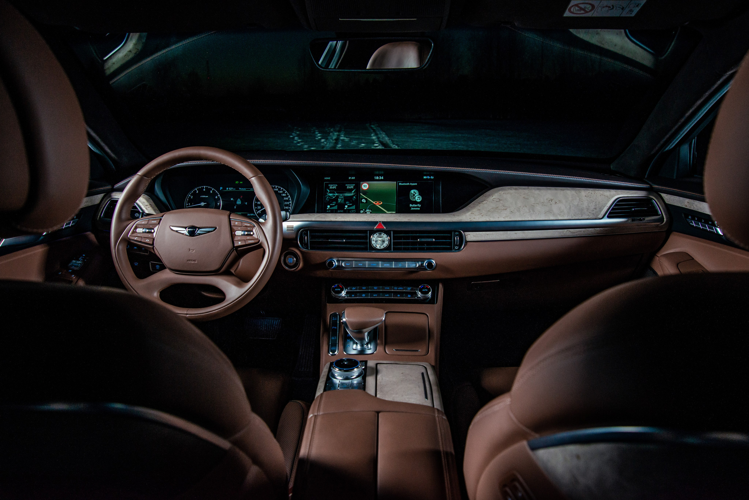 Автомобильная фотосъемка Genesis G90. ФОТОГРАФ МЕКСИКА КИНТАНА-РОО