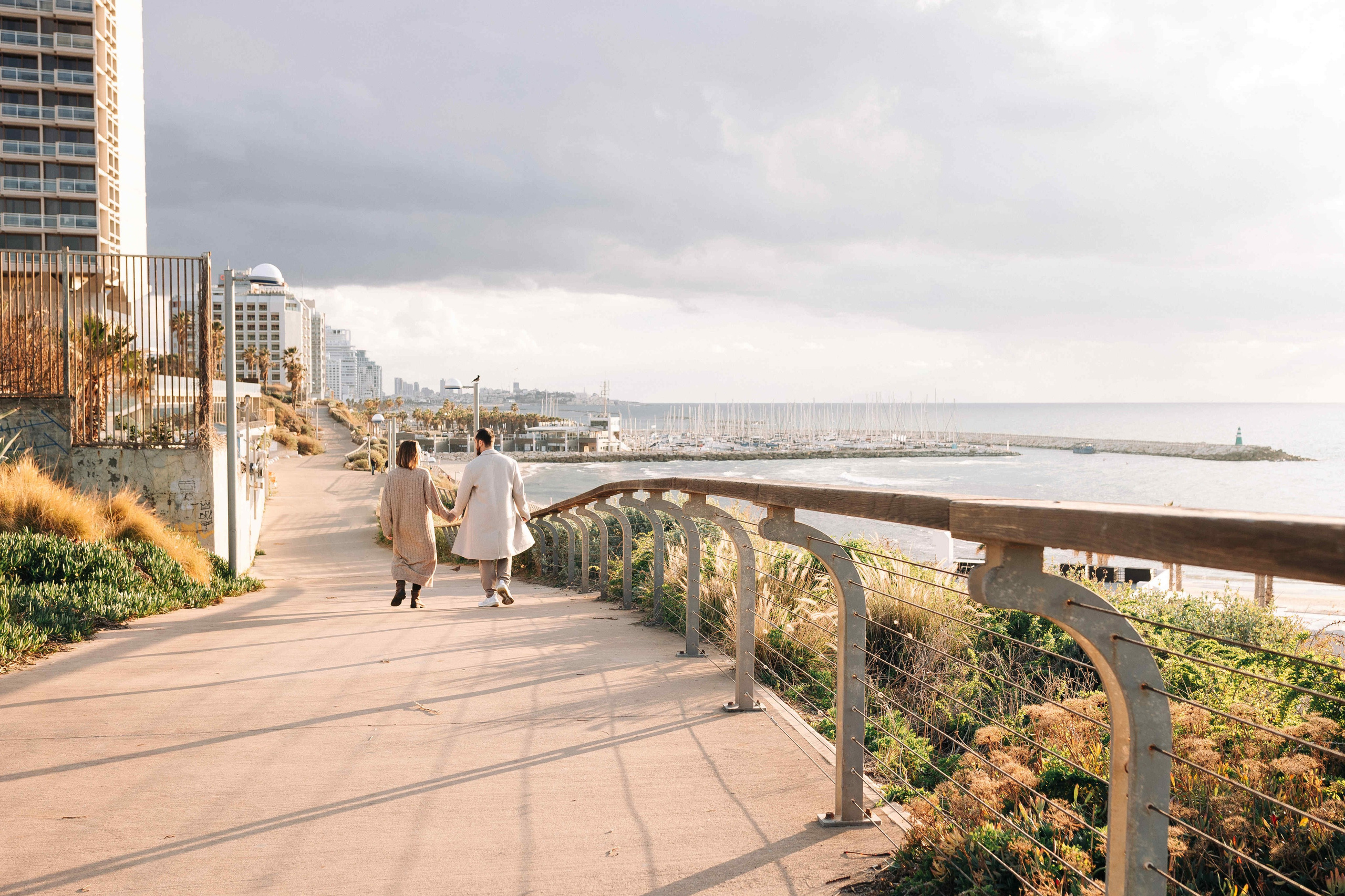 WINTER, PREGNANCY PHOTOSESSION (TEL AVIV). PHOTOGRAPHER IN ISRAEL