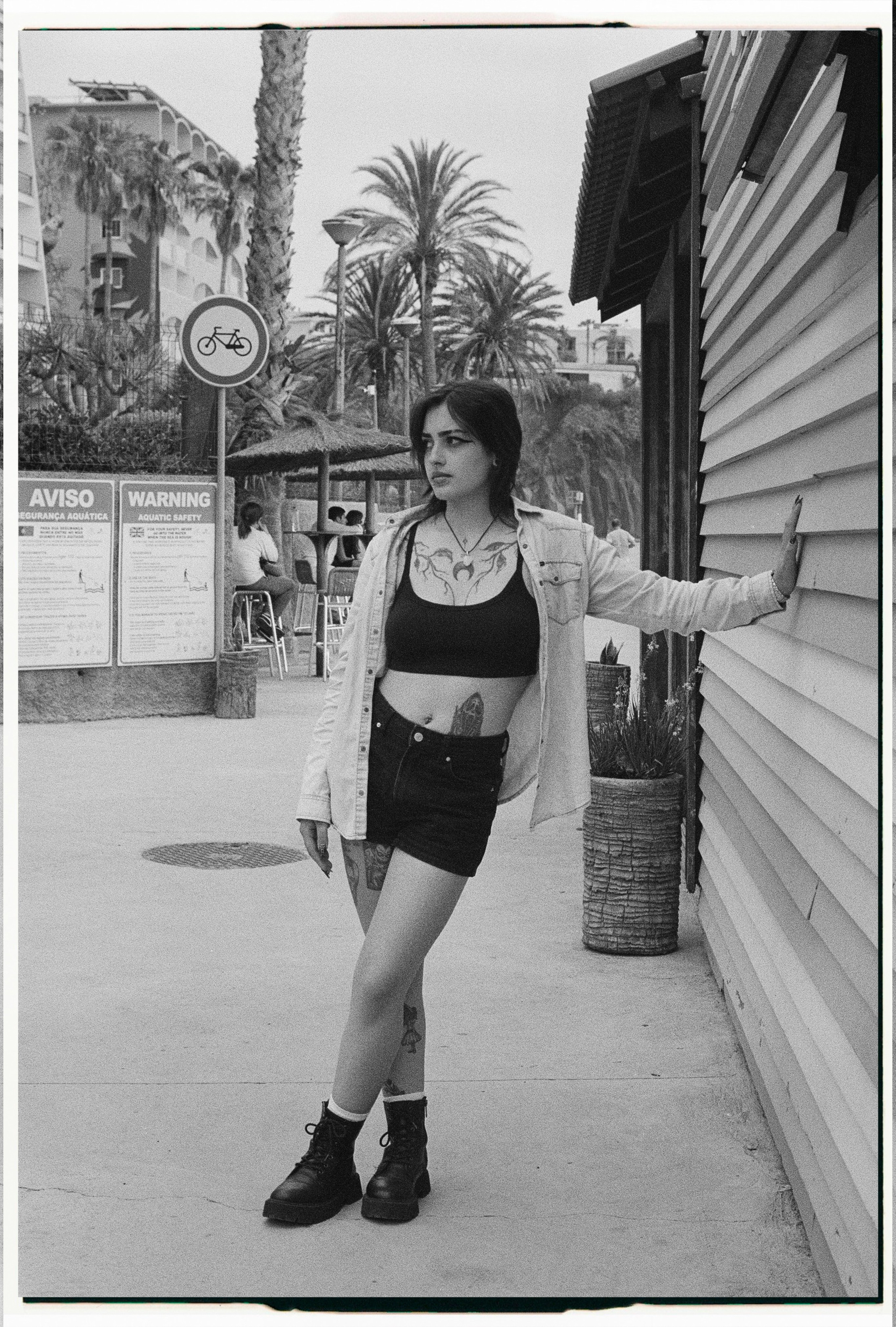 Veronica / ILFORD HP5. Portrait photographer in Madeira — Marina Shtukina