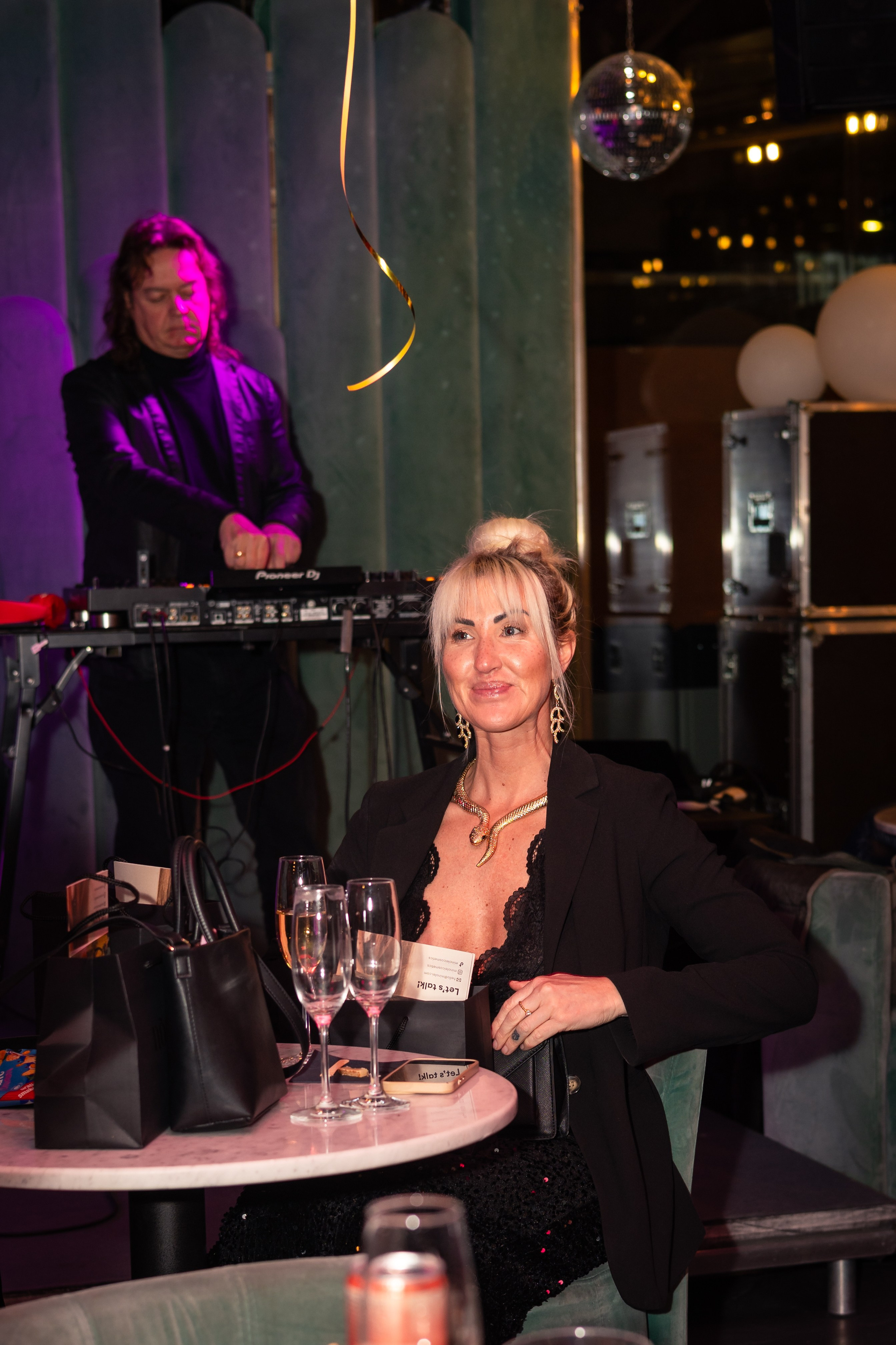 Golden Prelude Plaza. Iryna Zhyvora | Photographer | Stockholm