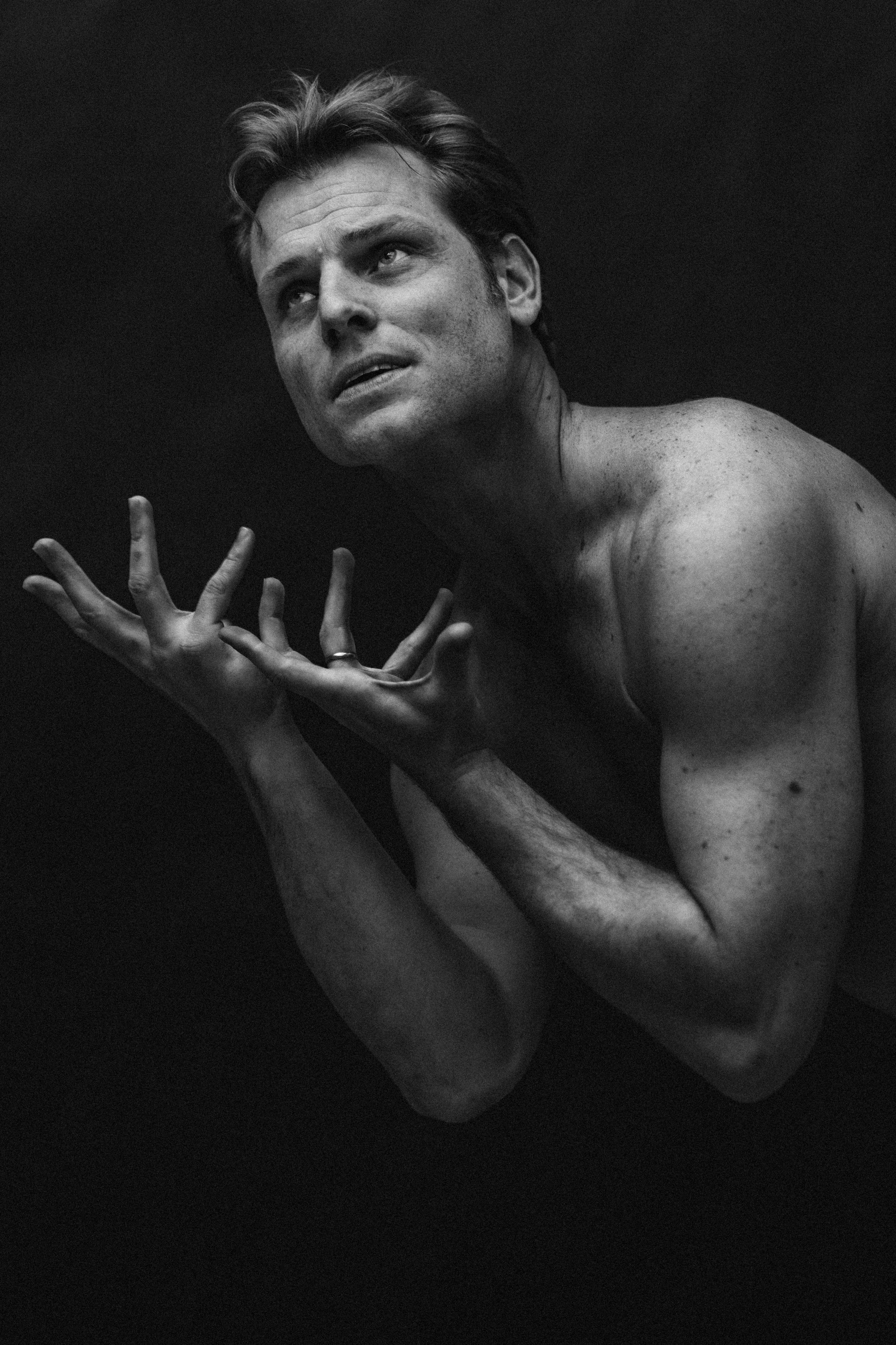 DANCERS. Victoria Olonen – Cinematic Portrait Artist | Helsinki & Europe