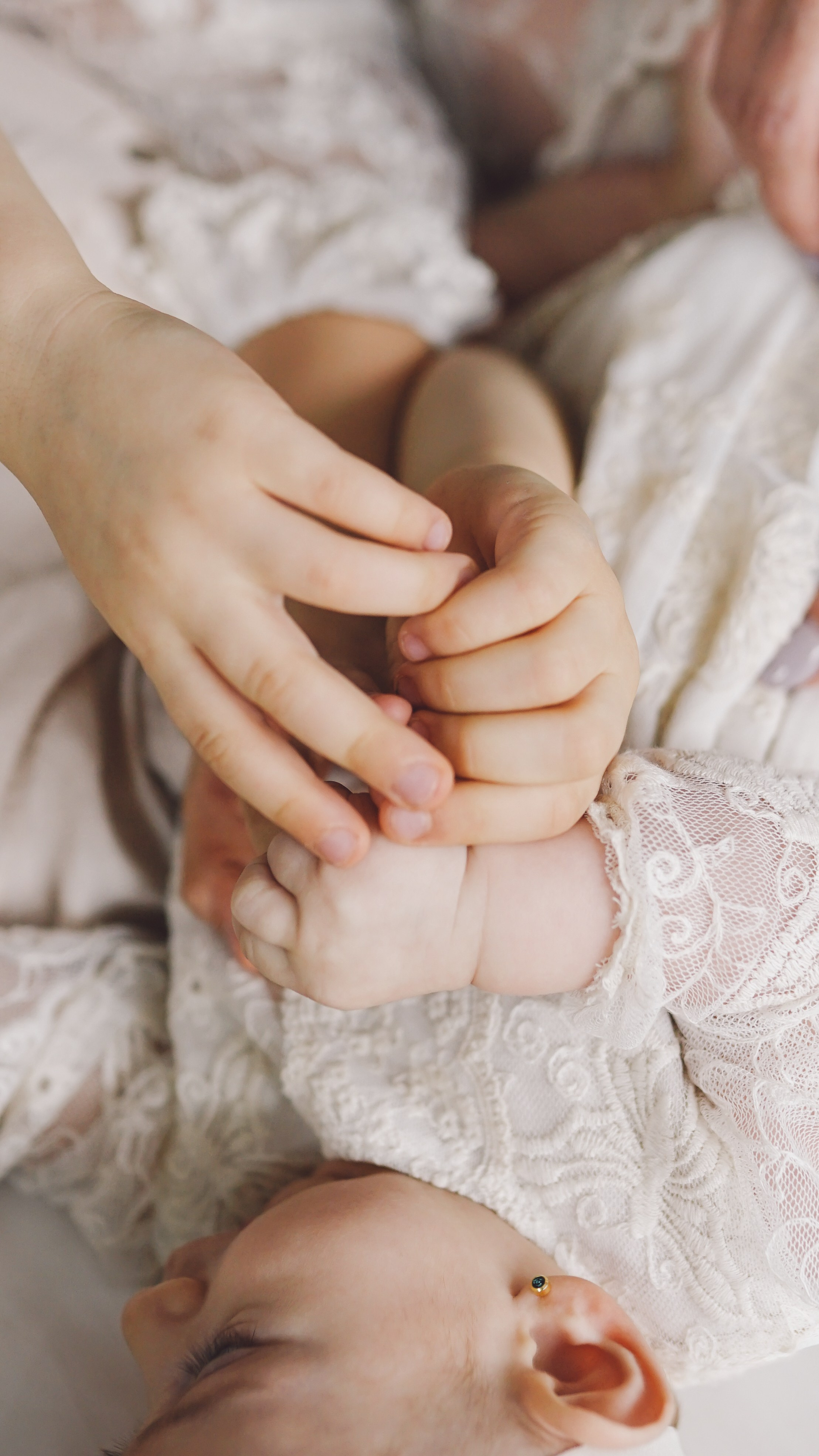 Ședințe Foto Primăvara Colorată Brașov | Mădălina Beda. Madalina Beda- Artist vizual, fotograf, doula la nastere, consultant babywearing Brasov si in toata tara