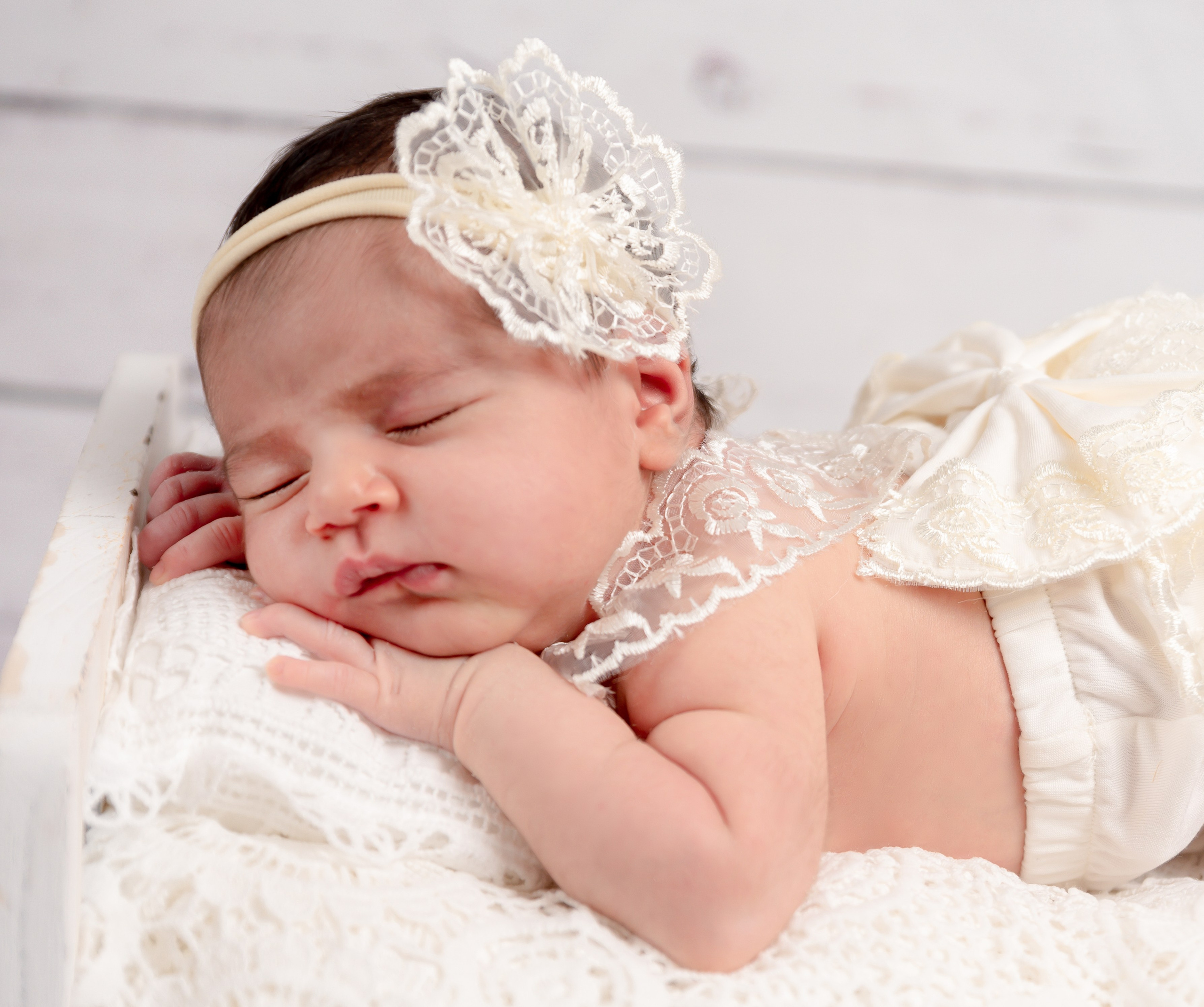 Newborn Photoshoot. Professional Photograher, Antwerpen/Belgium