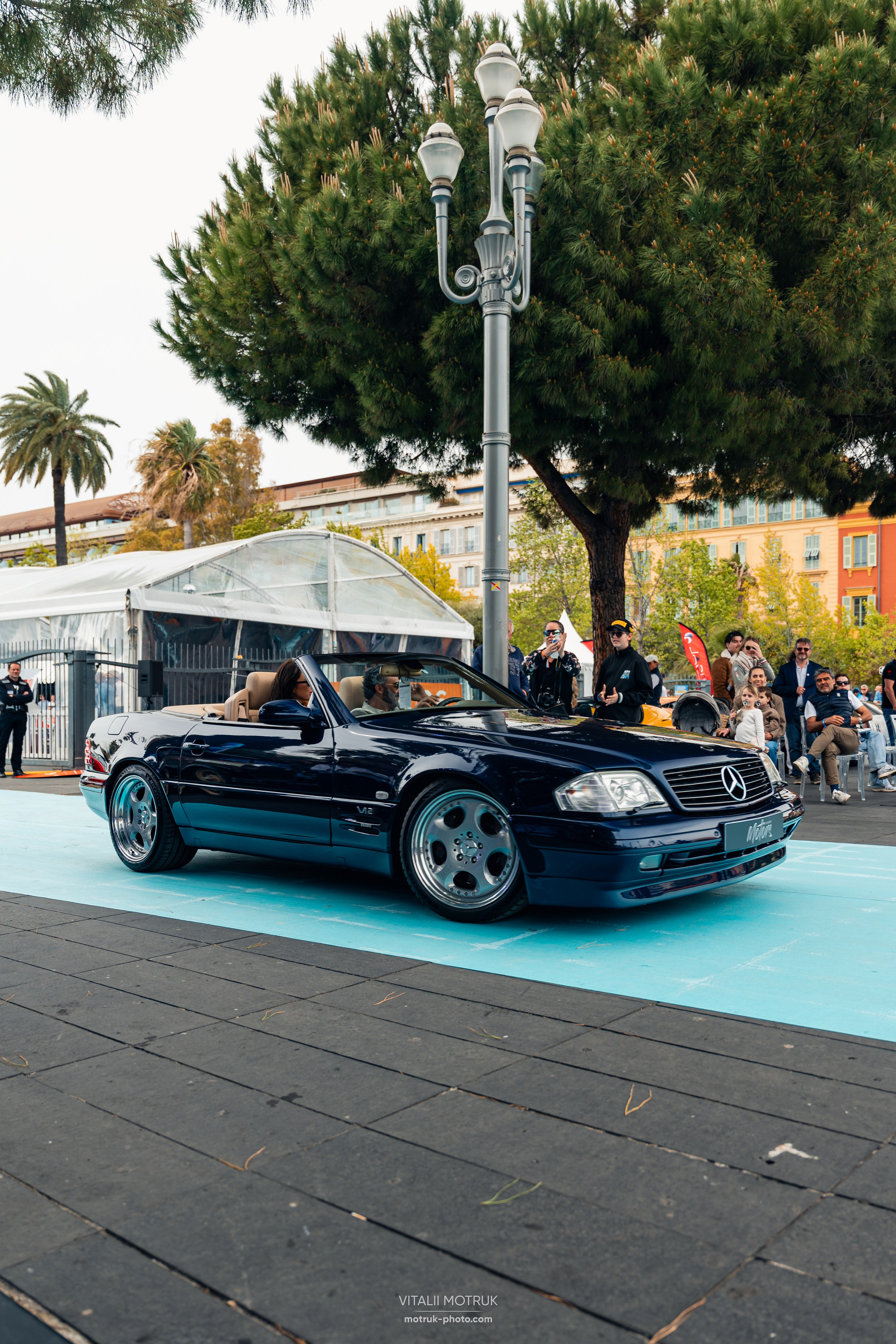 Legends de Nice. Photographe de voitures à Paris — Vitalii Motruk