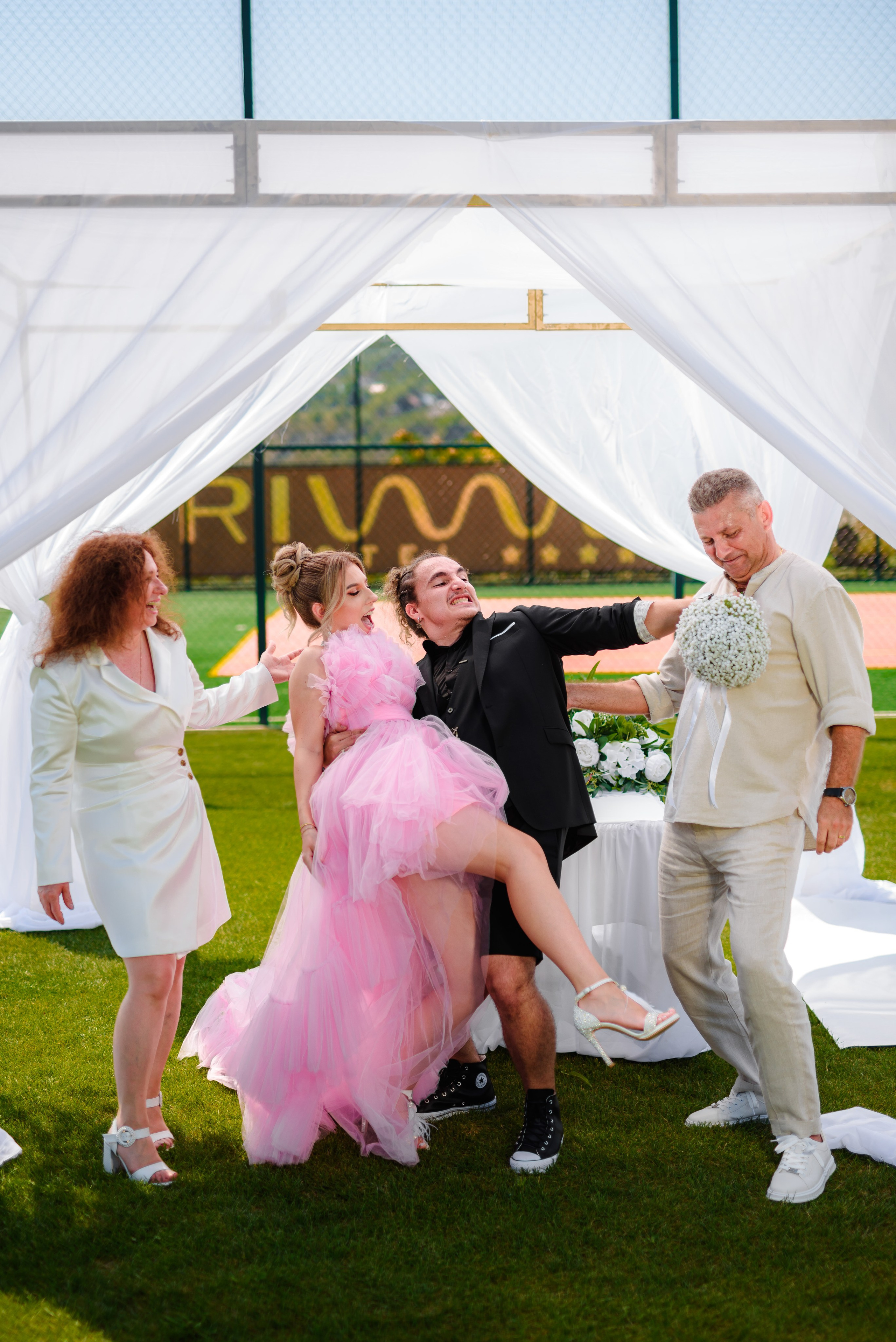 Octavian & Antonia. Erik Bagy | Fotograf de Nuntă