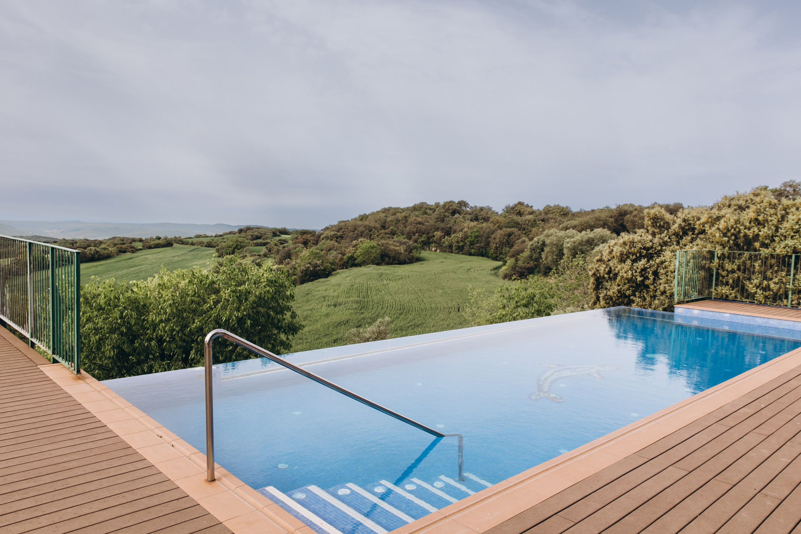 Bride and groom at Lake Como – destination wedding photography Italy and Spain.