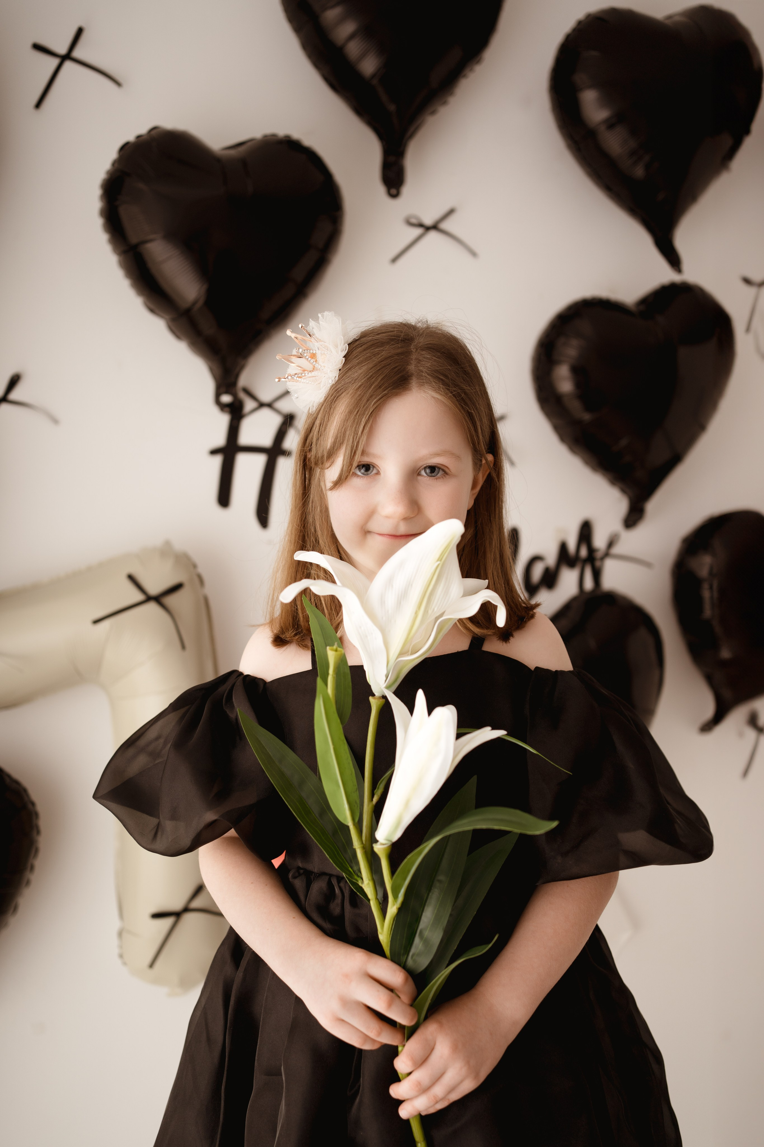 Sesja urodzinowa dziecięca. Fotograf Łódź - sesja ciążowa, noworodkowa, dziecięca. Studio w Łodzi