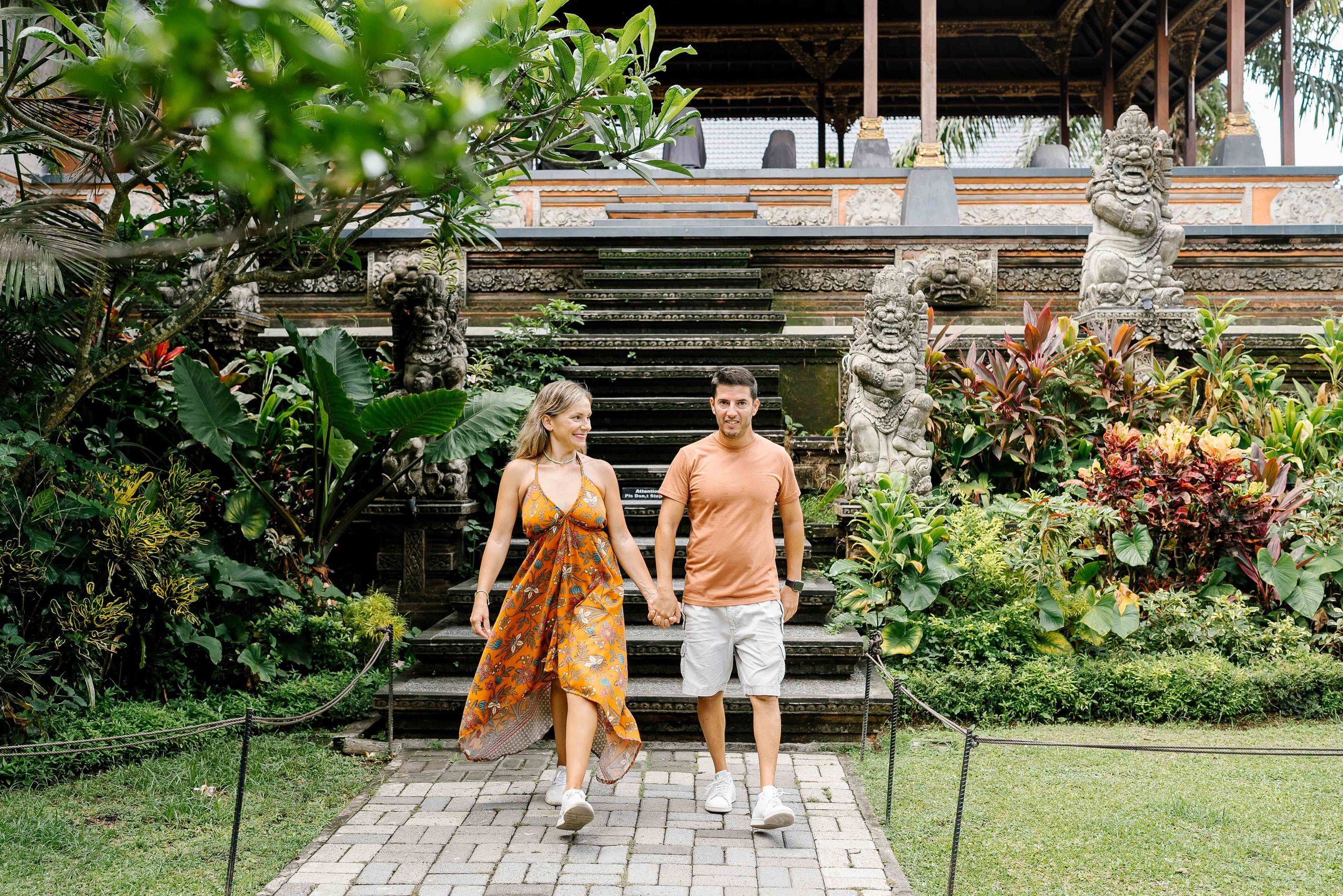 Honeymoon Photoshoot in bali. Female Photographer in Bali