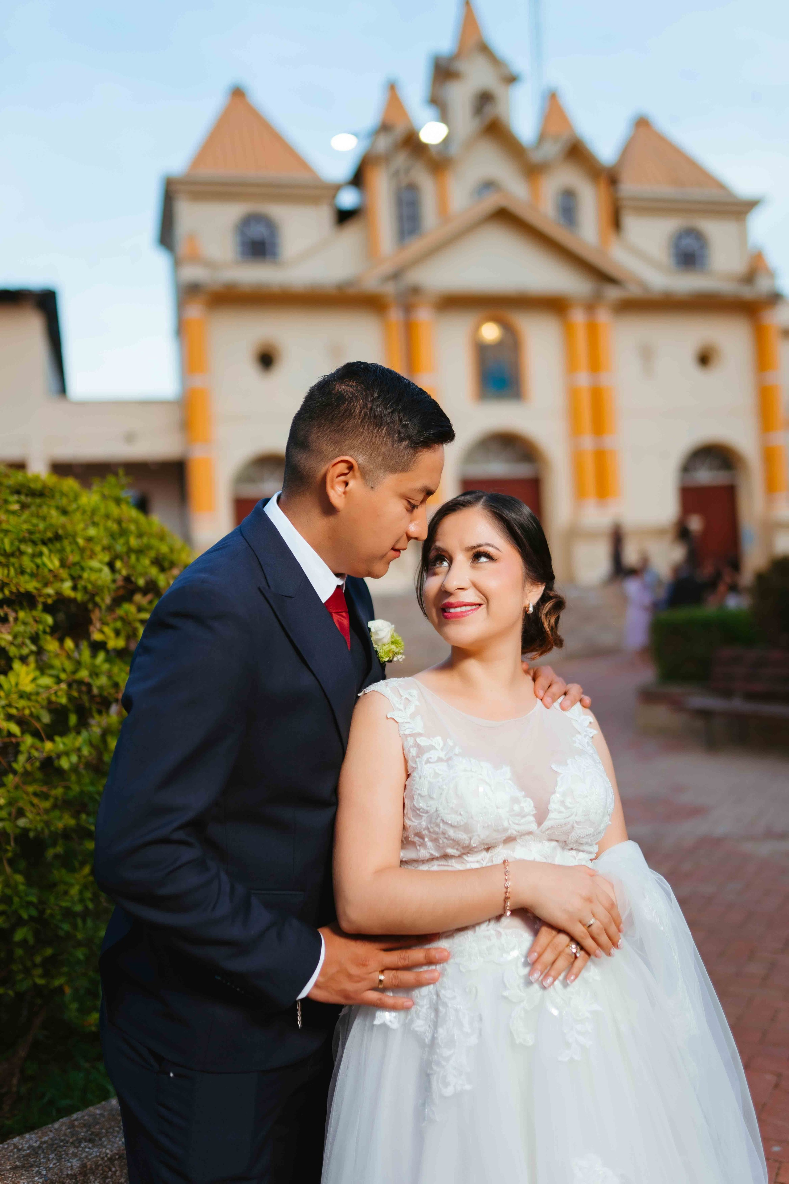 Jennifer y Vladimir. Fotógrafo de bodas en Loja Ecuador | Piero Alvarez PH