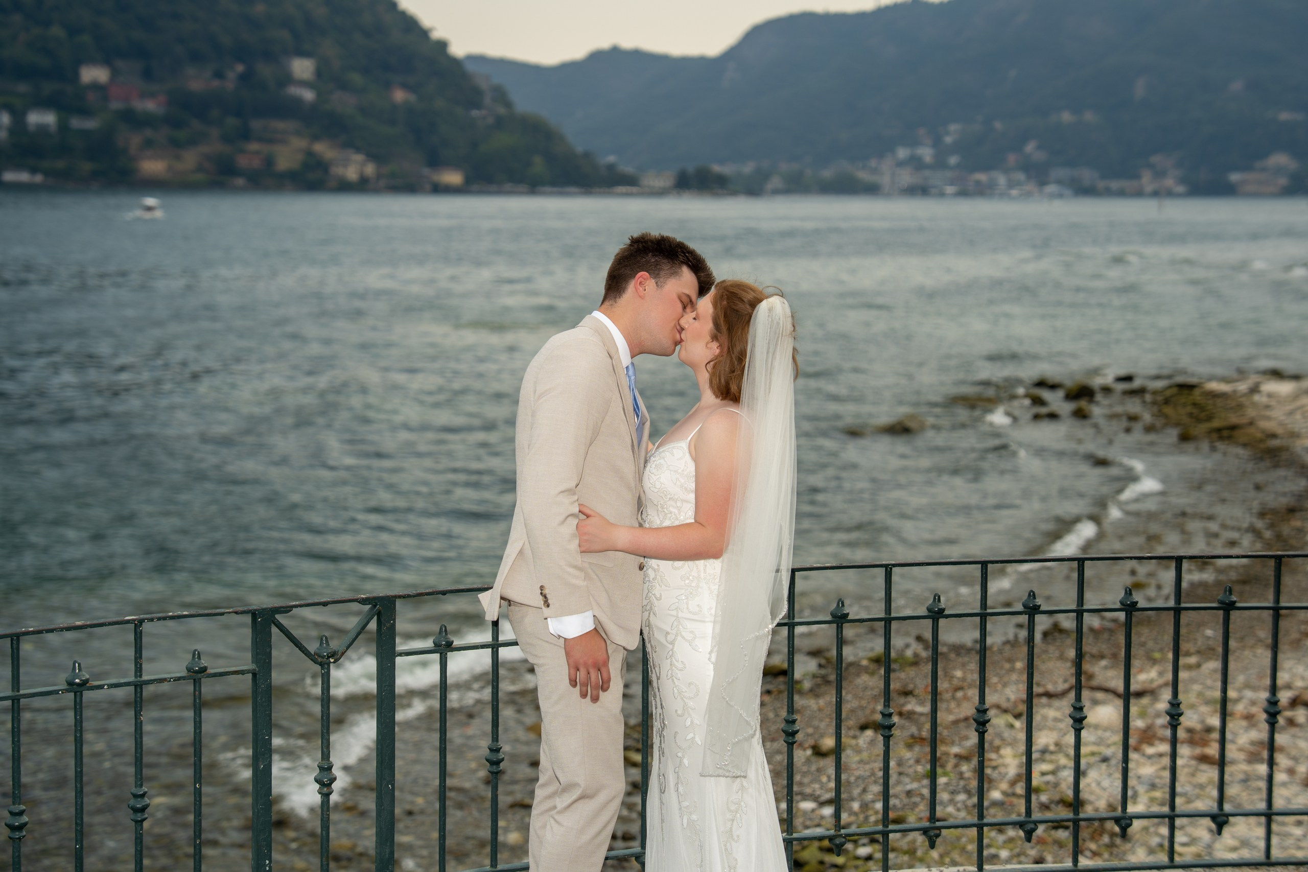 Cernobbio, Boat and Villa Olmo. Wedding Photographer Lake Como Ferrari Media Production
