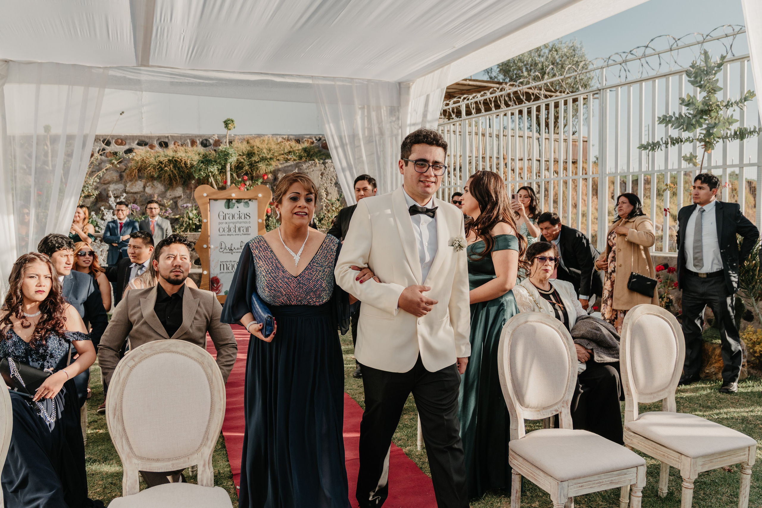 VANIA + LUIS BODA CIVIL. Studio KVTA | Fotografía y Video de Bodas en Arequipa