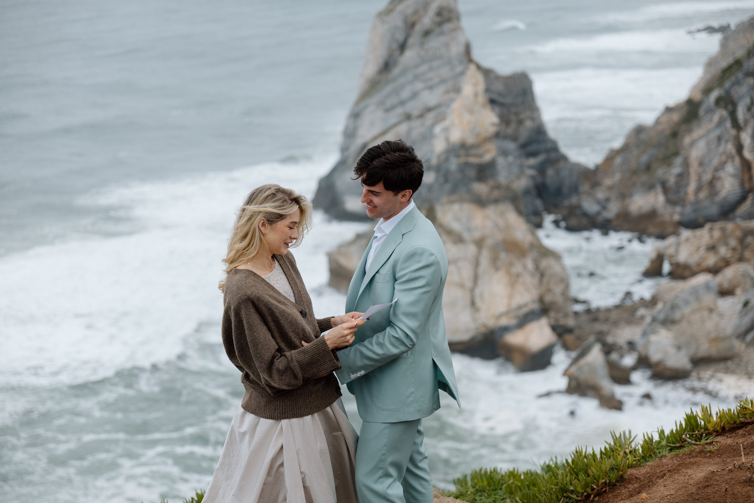 Vivien & Razvan. Main