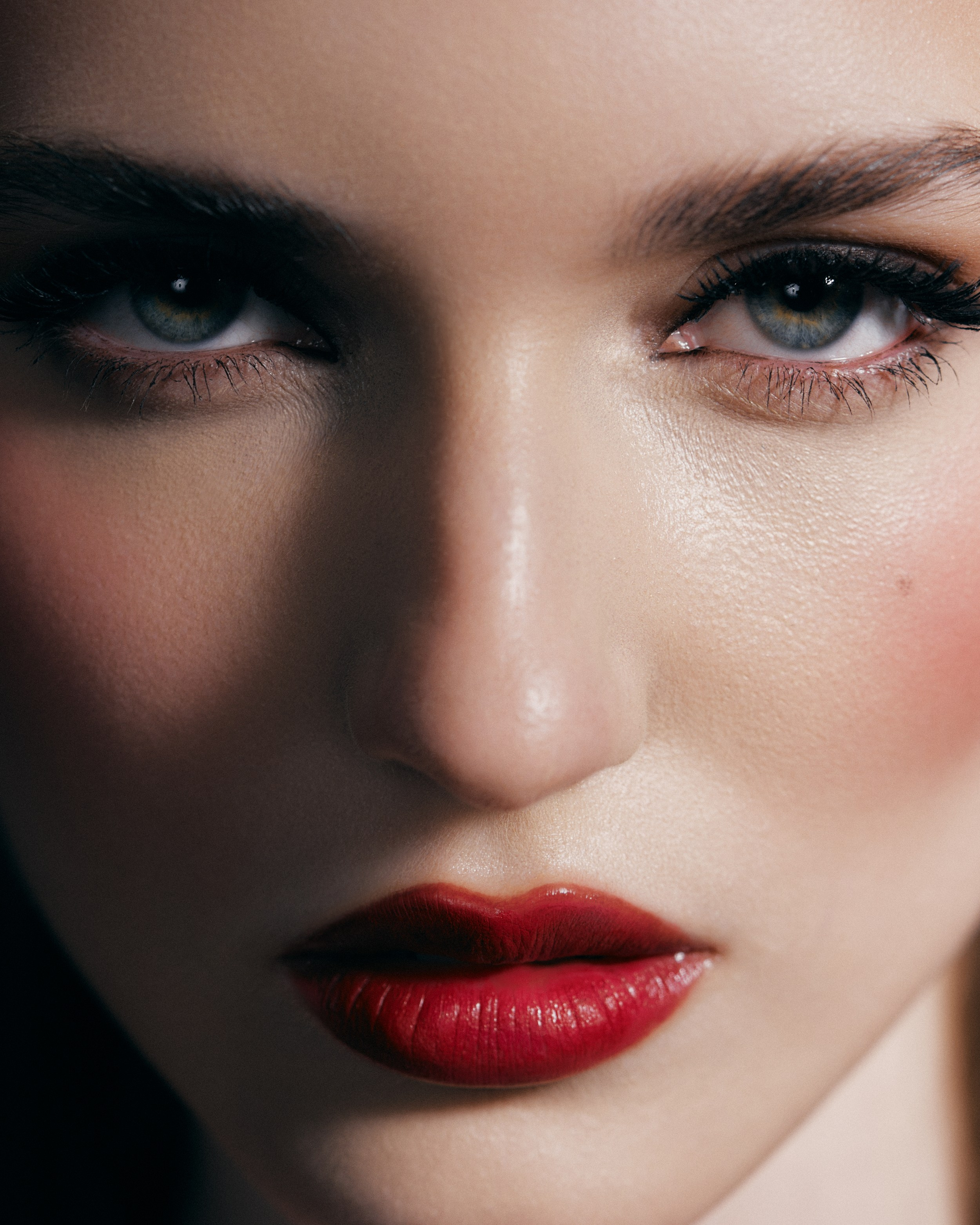 BEAUTY. Fashion and advertising photographer Alina Mikhalkovich Dubai