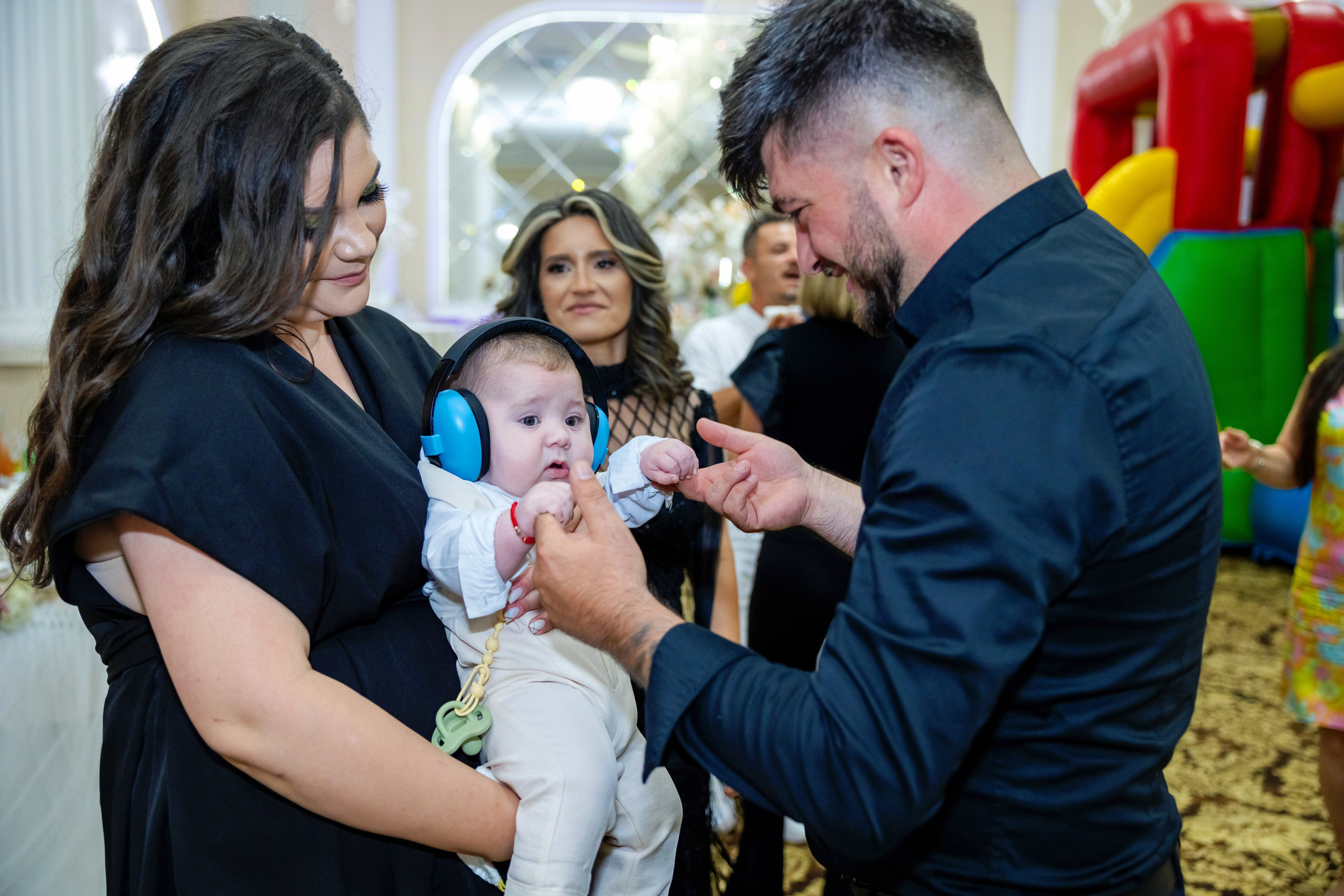 Andrei Damian. Moments By Gub