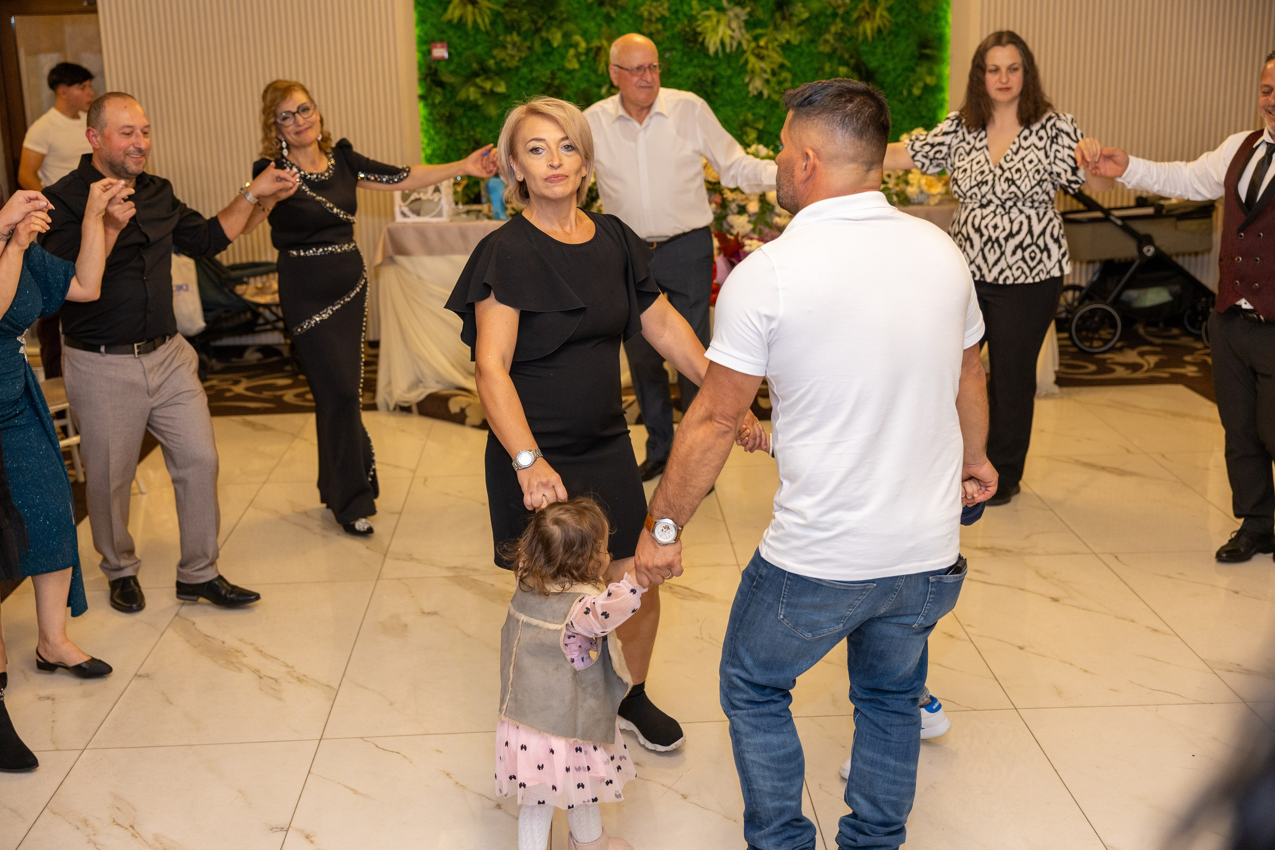 Andrei Sebastian. Moments By Gub