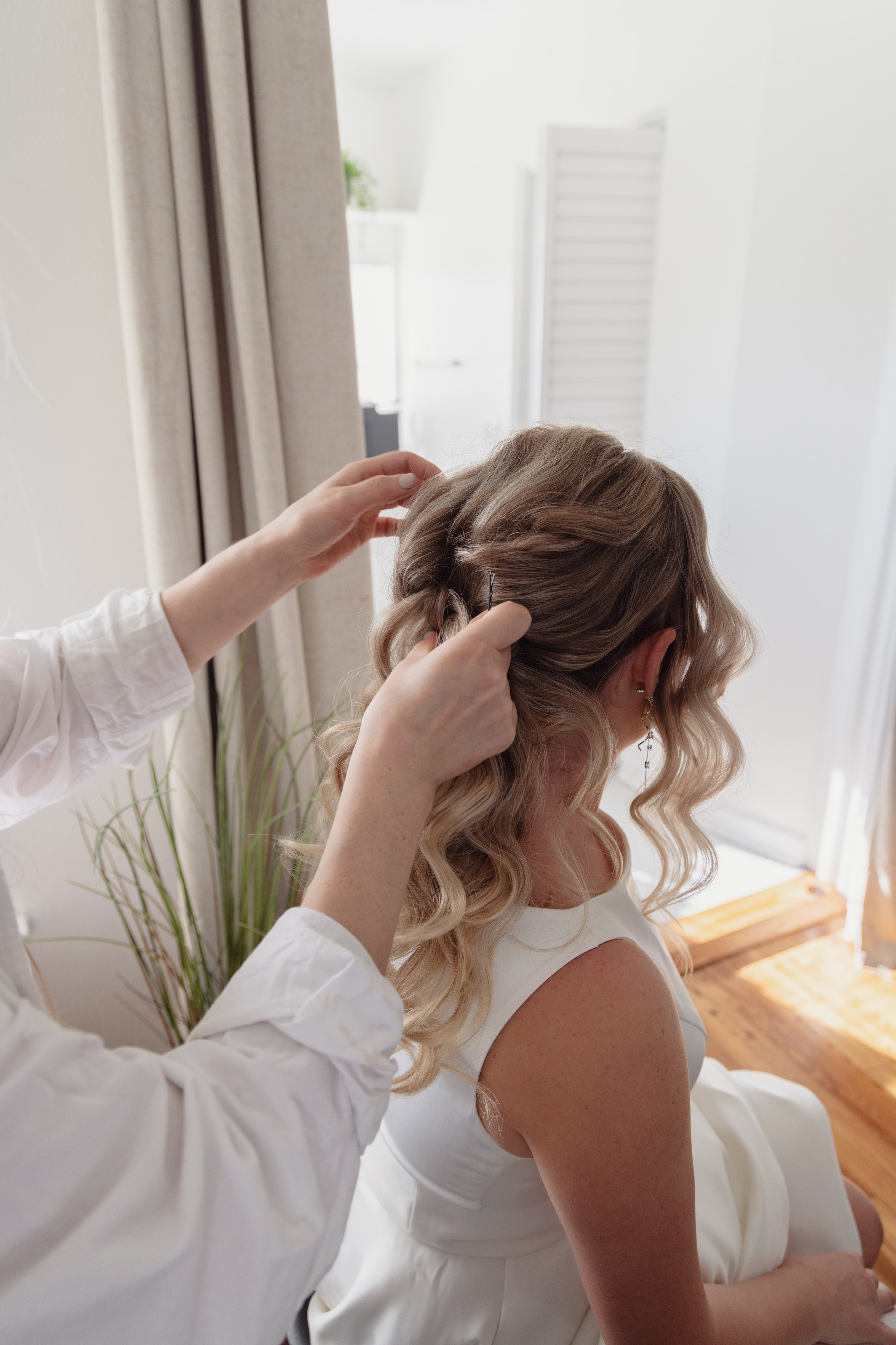 Wedding photography. Eikanmedia | Photographer and videographer capturing weddings, families, engagements, pregnancy & newborns | Vancouver, WA | USA