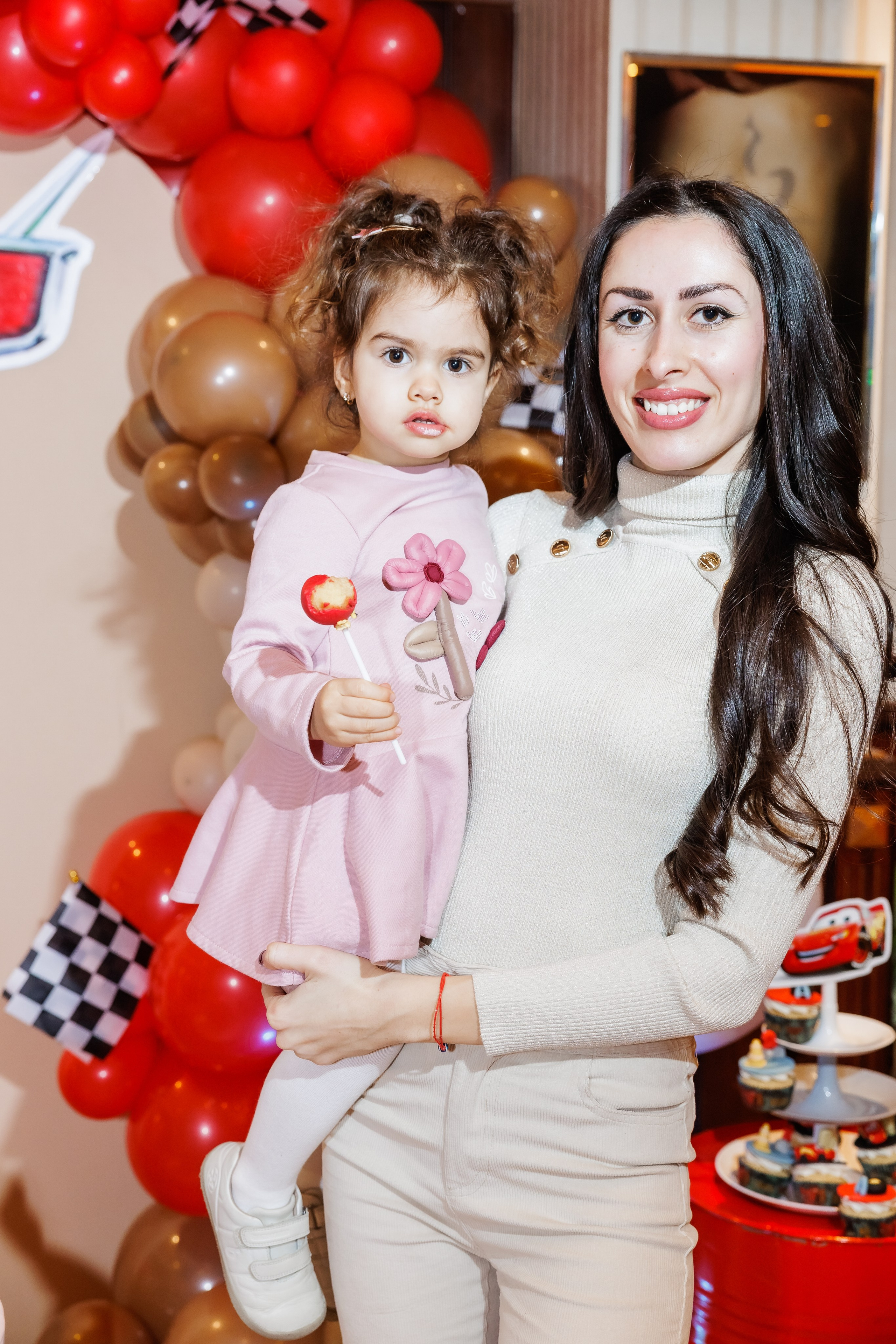 Честит Рожден Ден. Фотограф Ирина Йотова