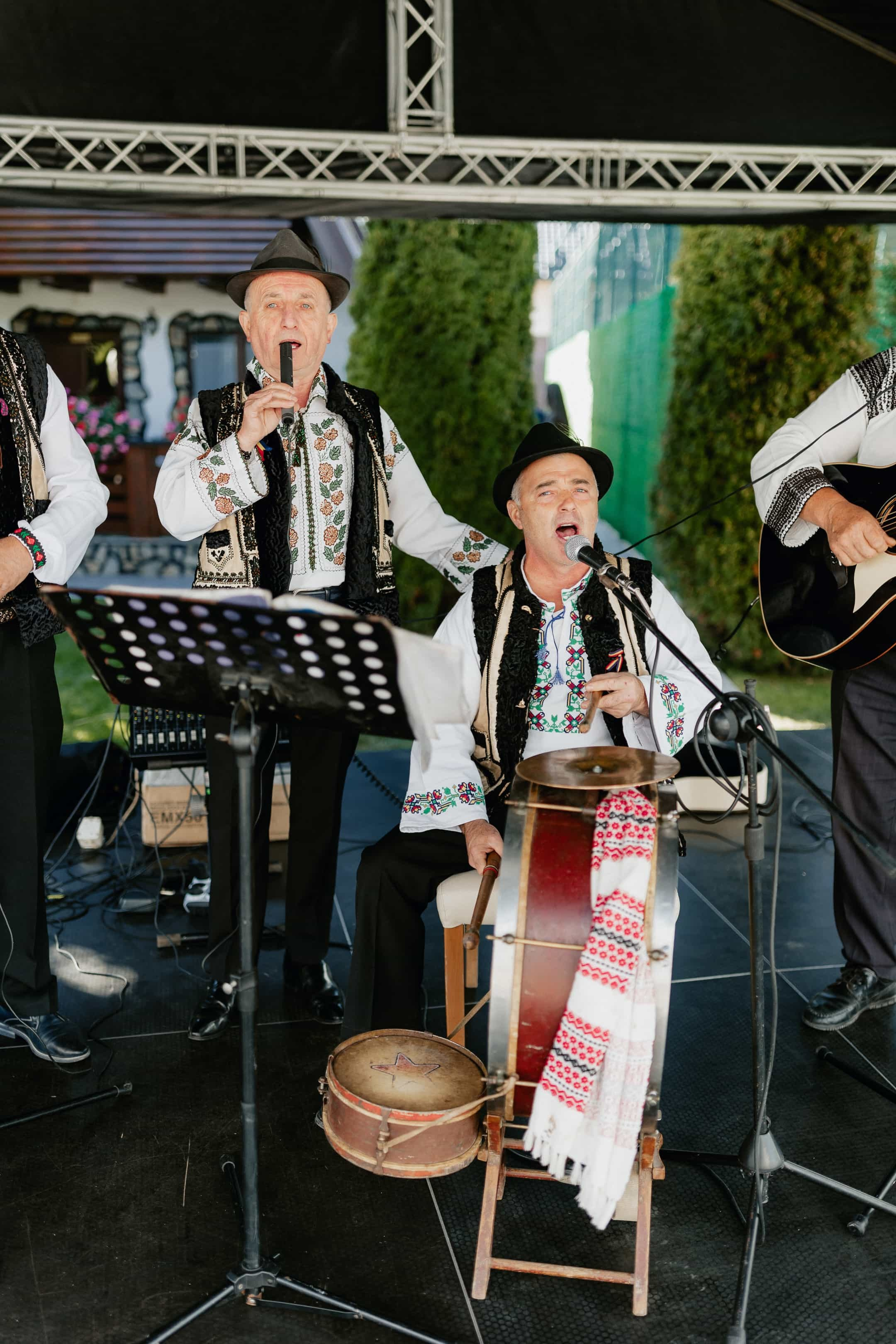 Stefanel & Elena. MovieFrames.ro