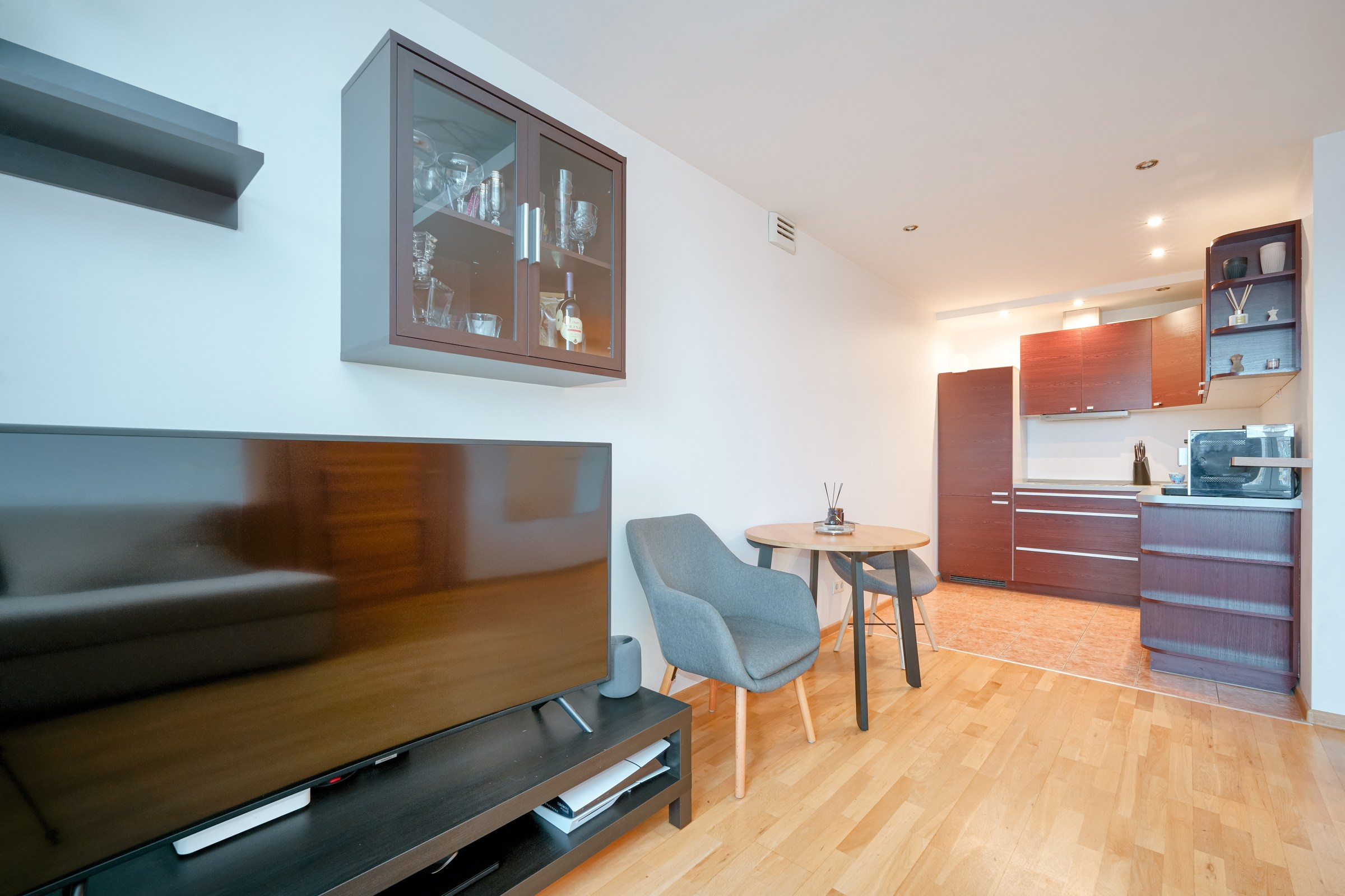 Kubiliaus g. 4b. Elina Sapiega fotografė Vilniuje