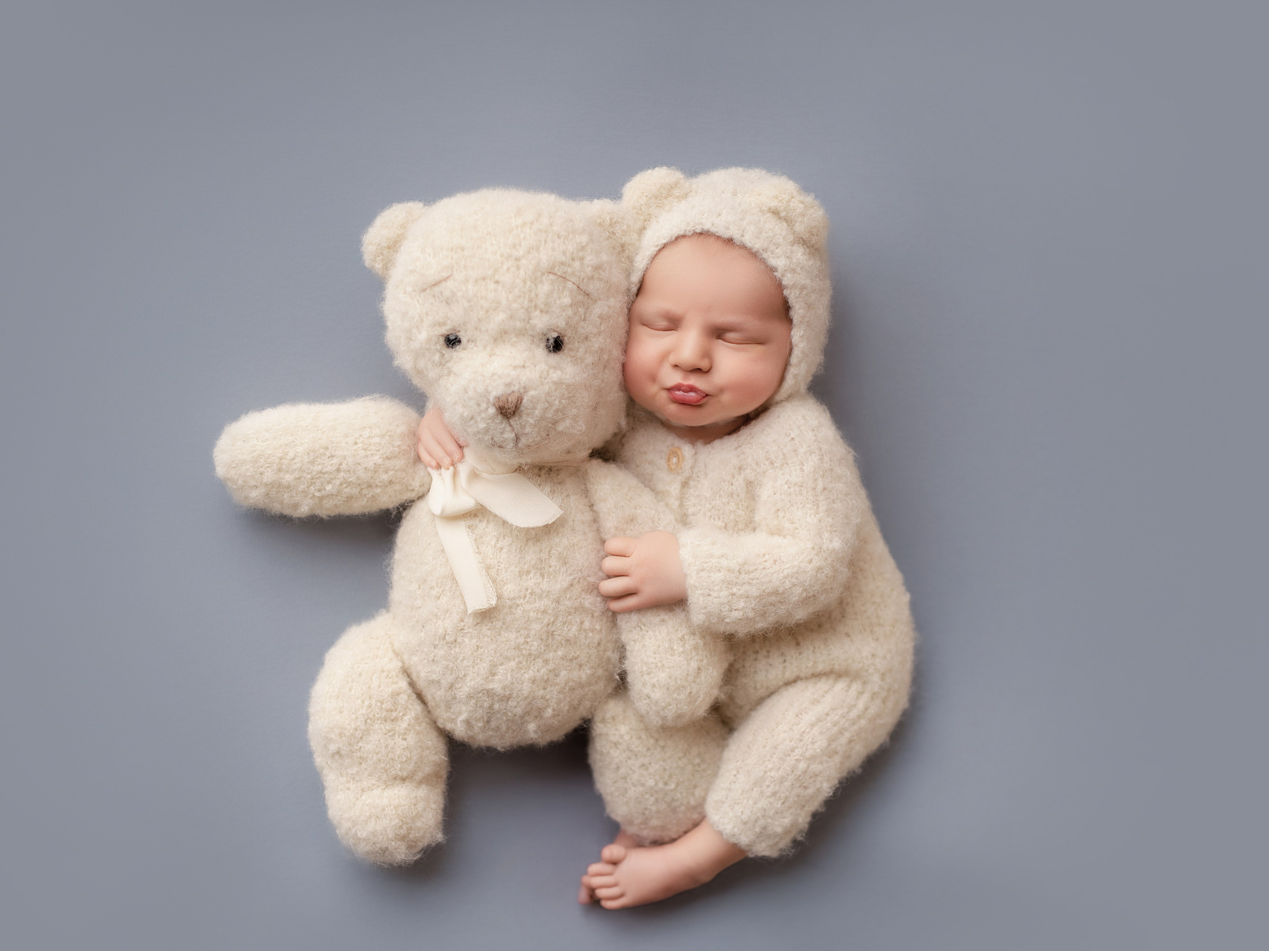 Esu Aleksandra naujagimių ir kudikių fotografė iš Vilniaus