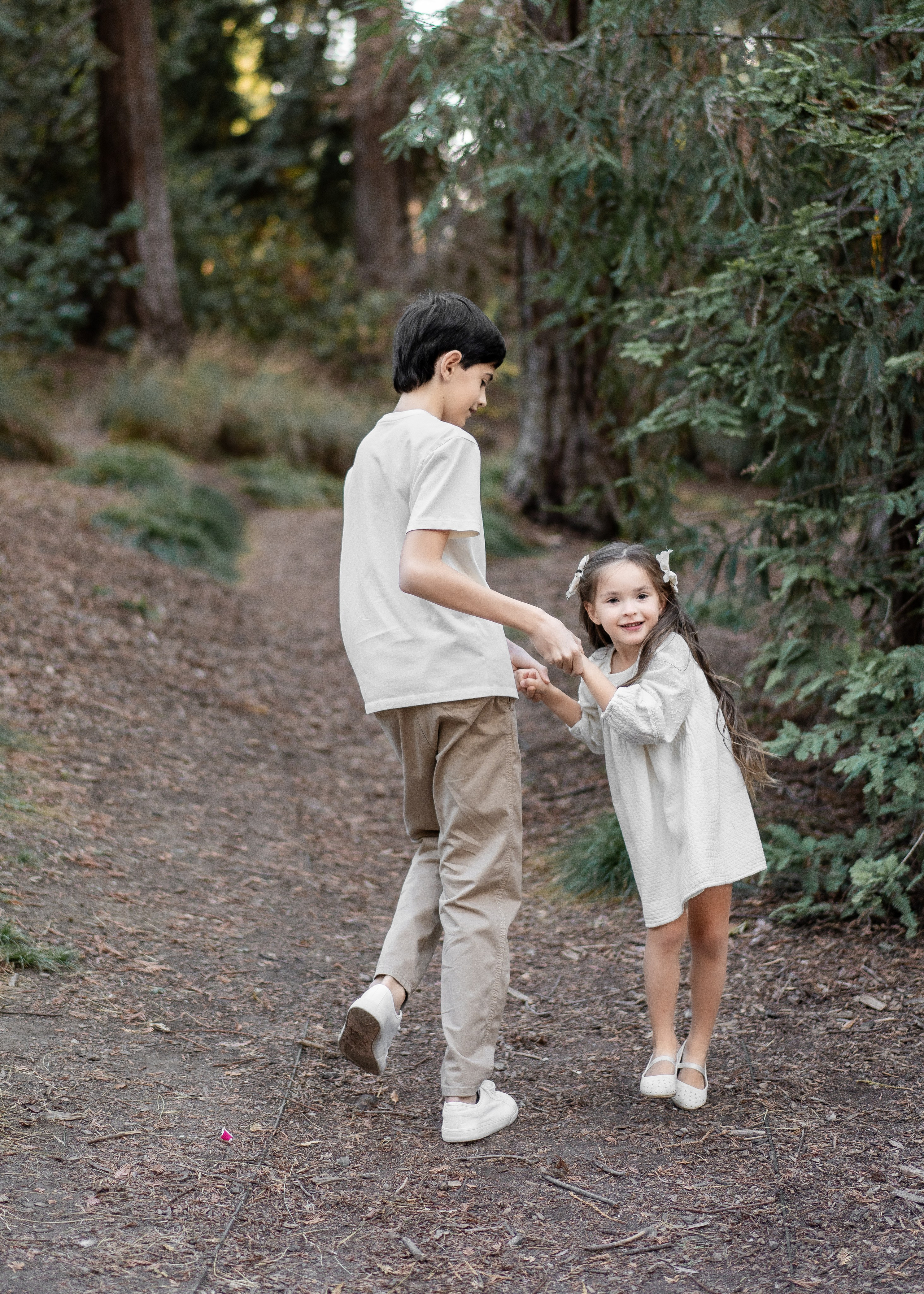 Mikhailov family. Family photographer in Sacramento | Sofia Pavenko