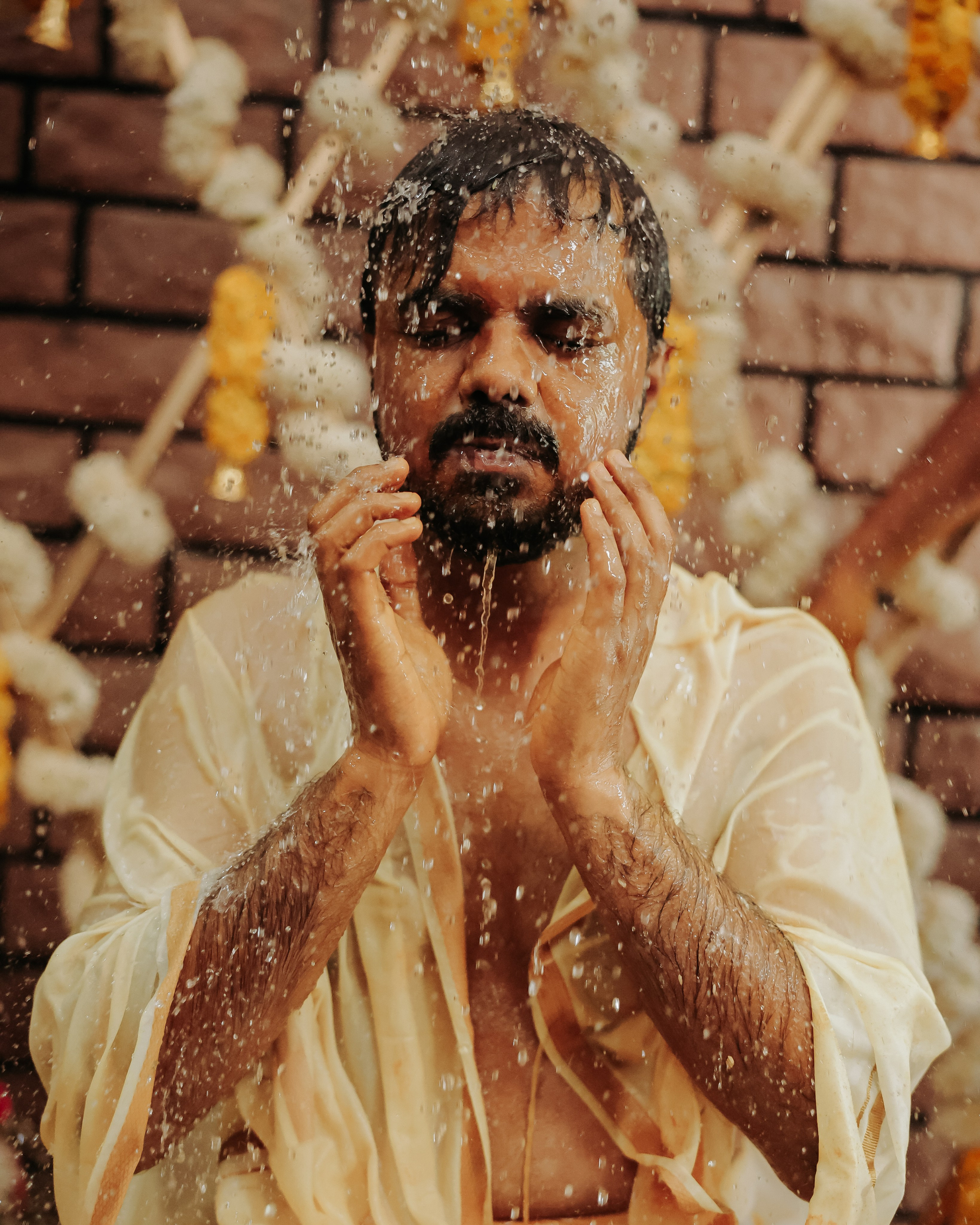 HALDI & MEHANDI. Wedding photographer Stalen Robert