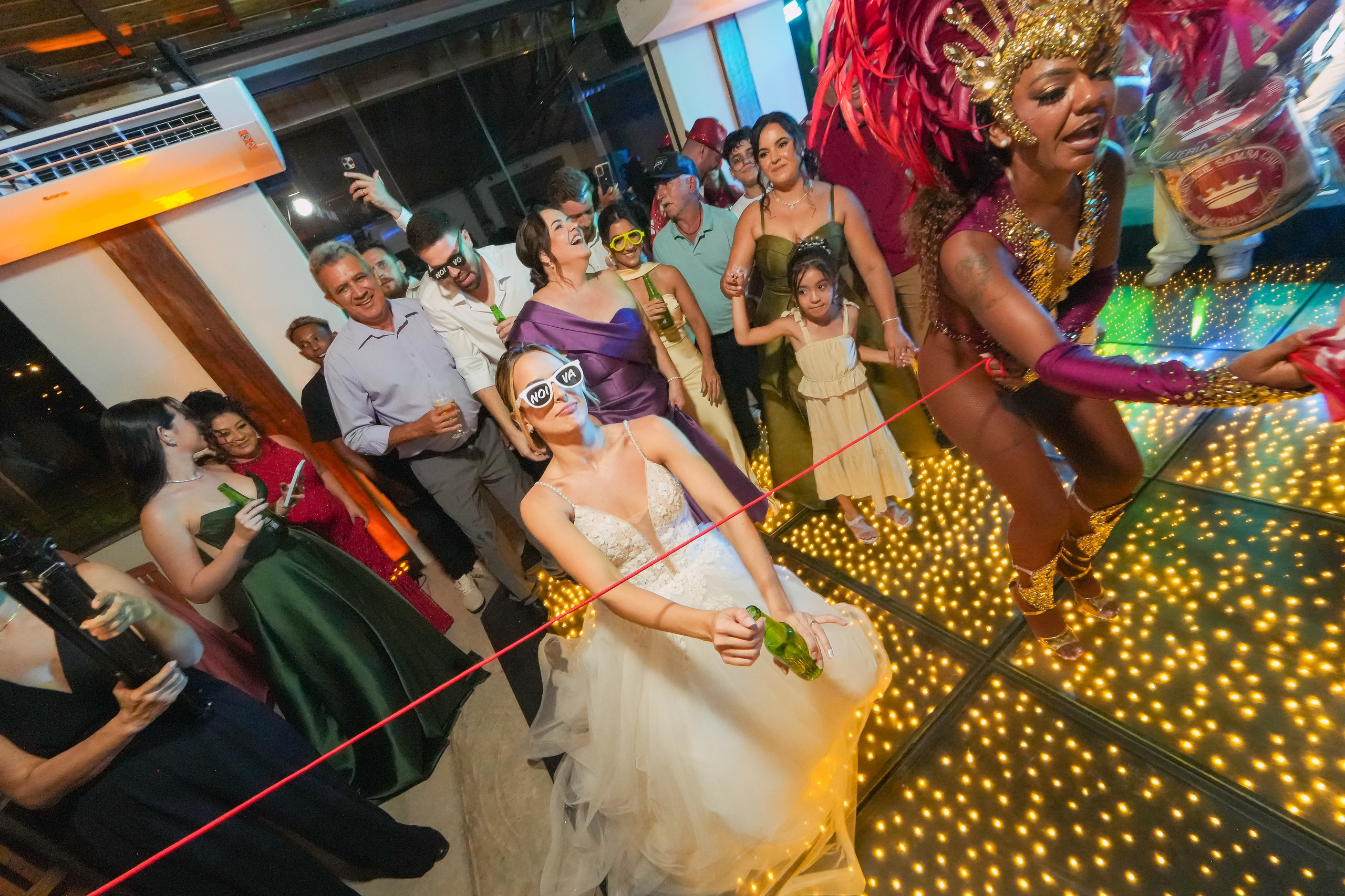 História de Aline & Gabriel. O Casal Dos Noivos