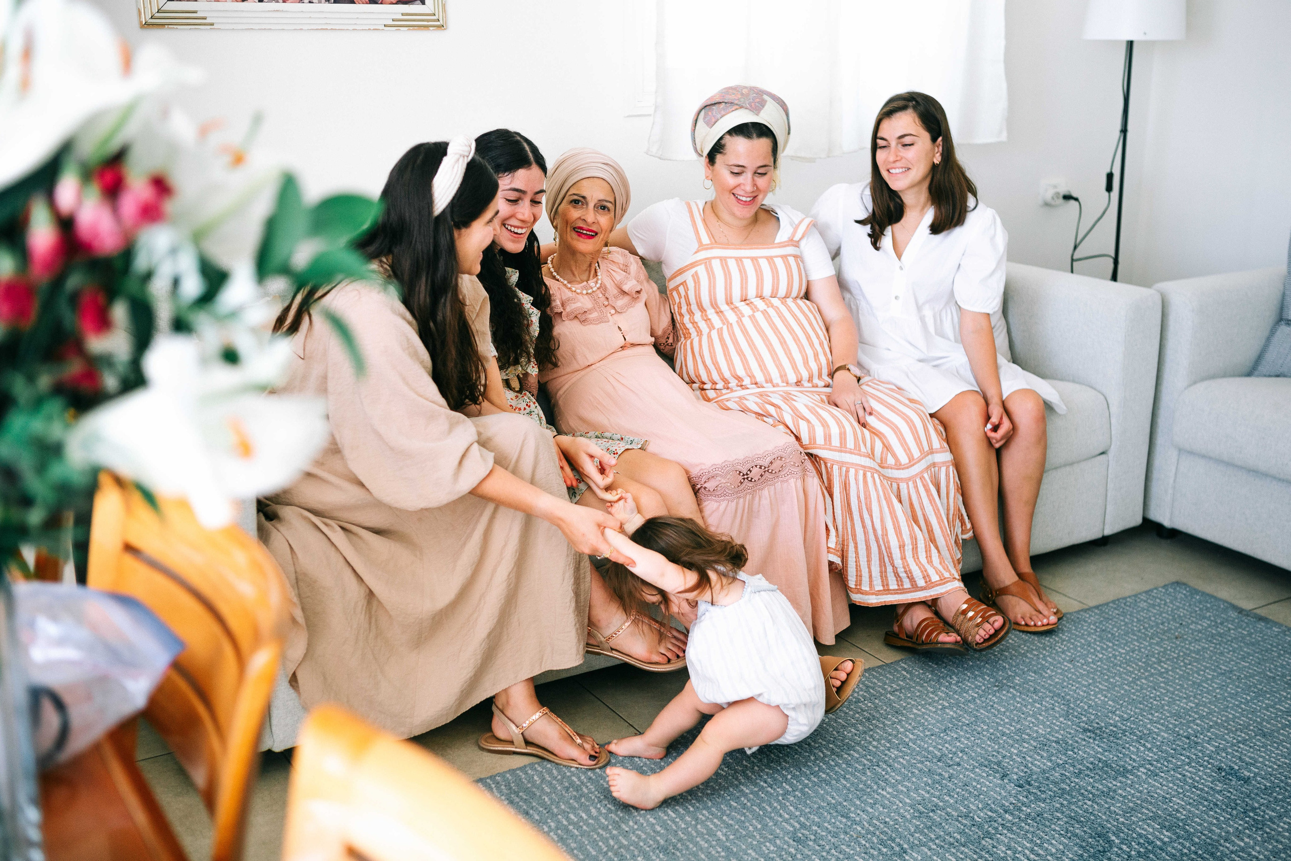 MAALE ADUMIM, HOME PHOTO SESSION + DESERT. Https://shi-photo.com/