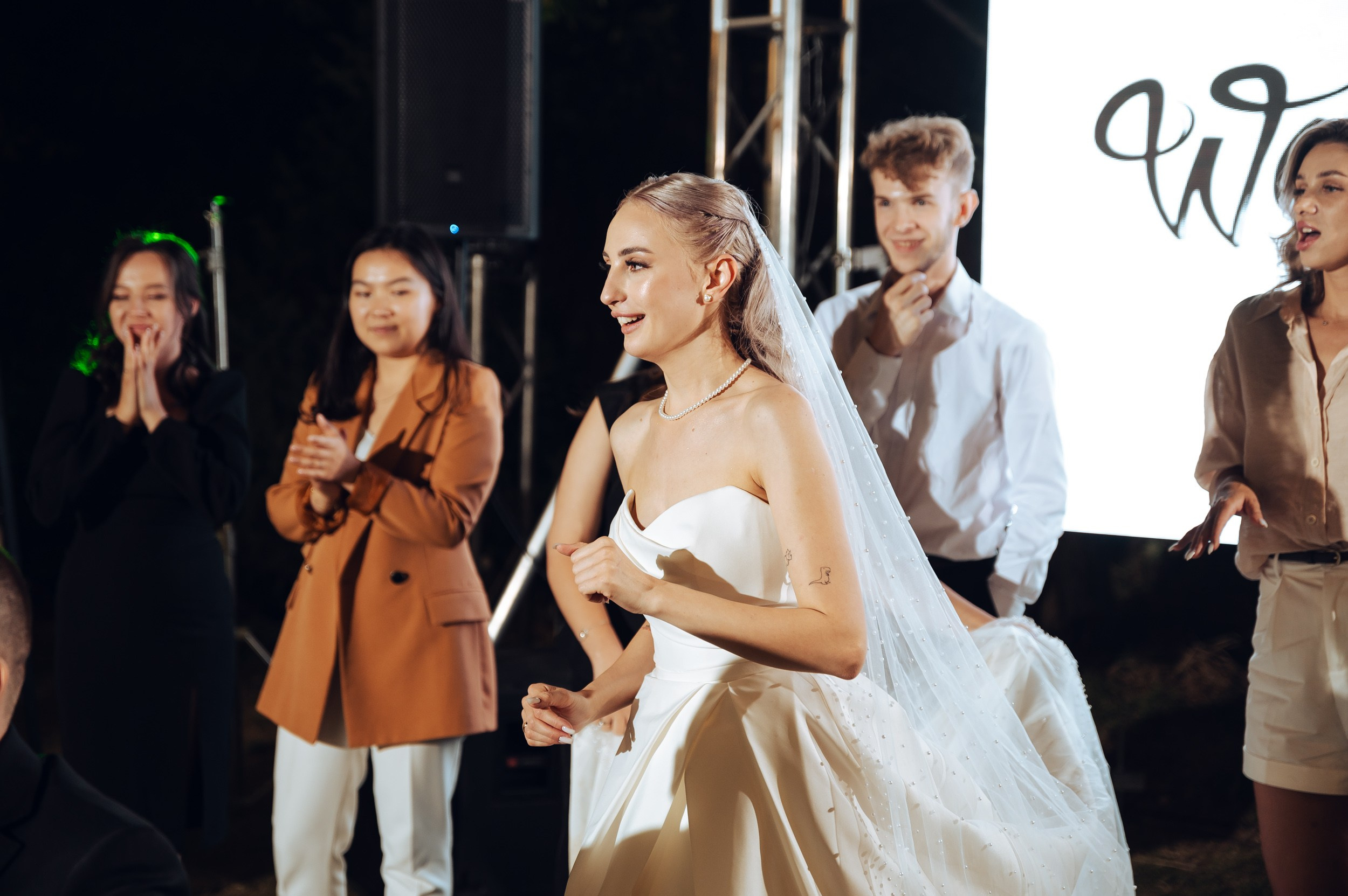 Алексей & Анастасия. Фотограф в Бишкеке Андрей Кавешников