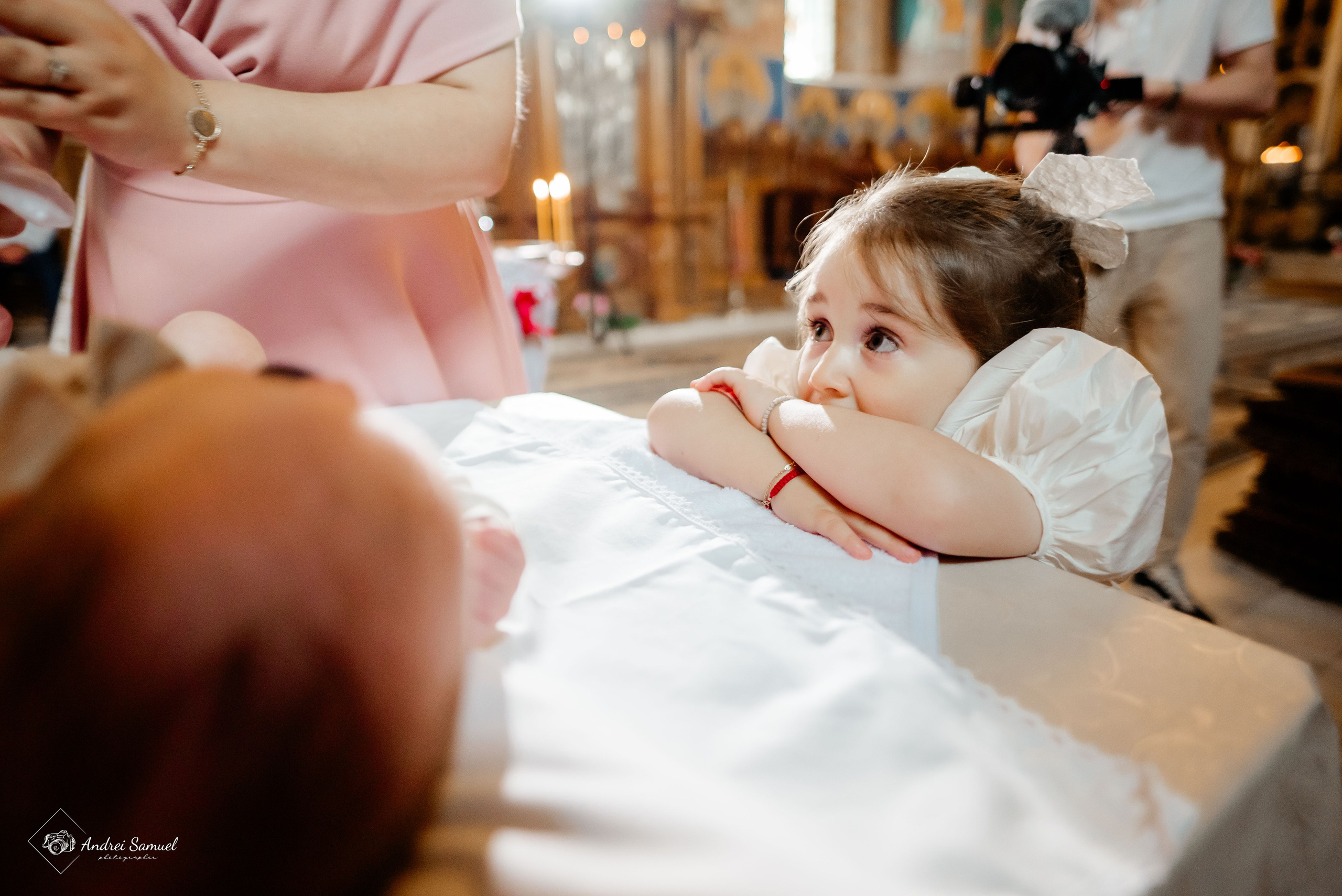 Luca Mihai. Andrei Samuel – Fotograf București | Evenimente, Studio, Imobiliare, Produs