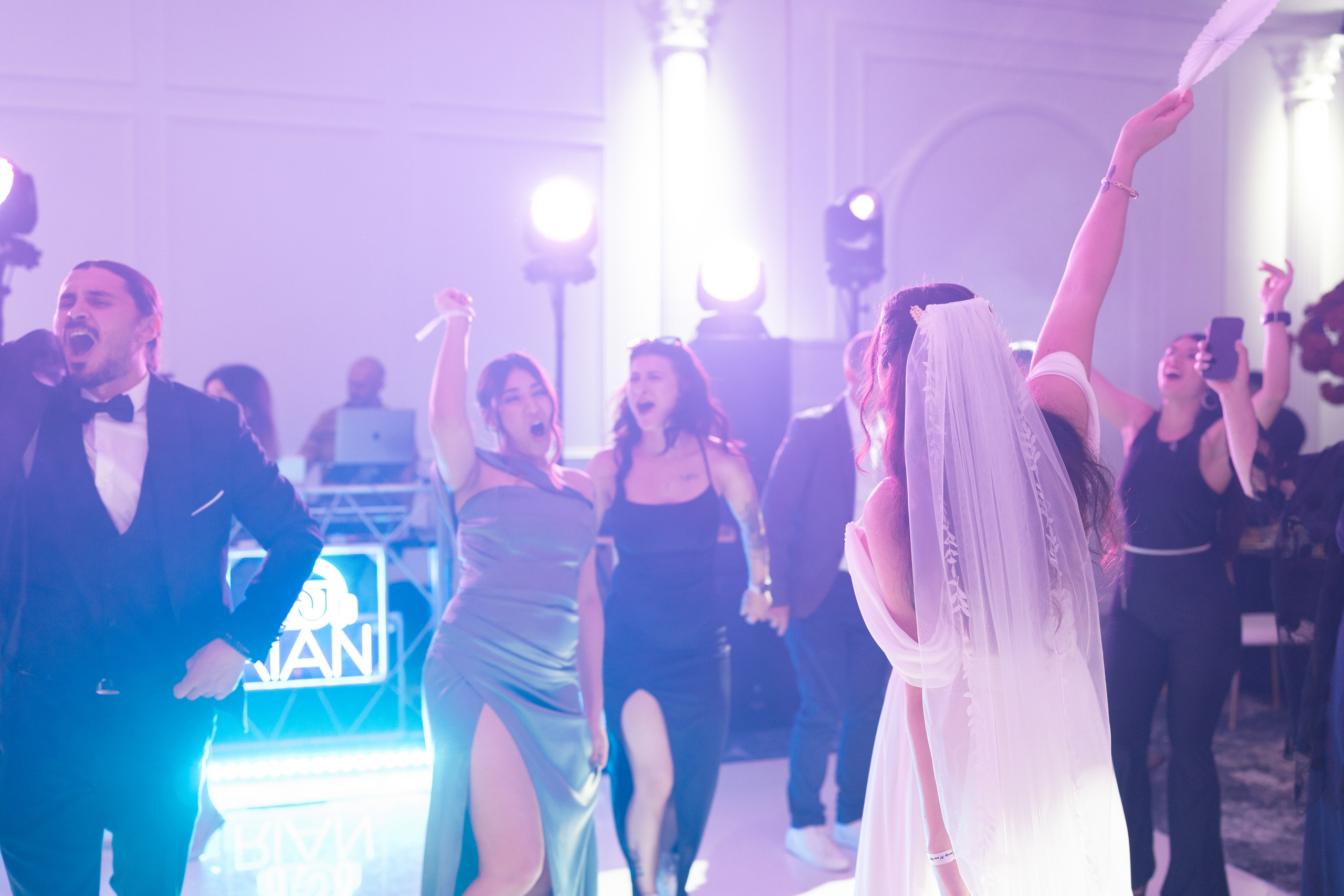 Nuntă - Daniela și Dănuț. ALB — Alexandru-Laurențiu Bîrsan | Fotograf în București