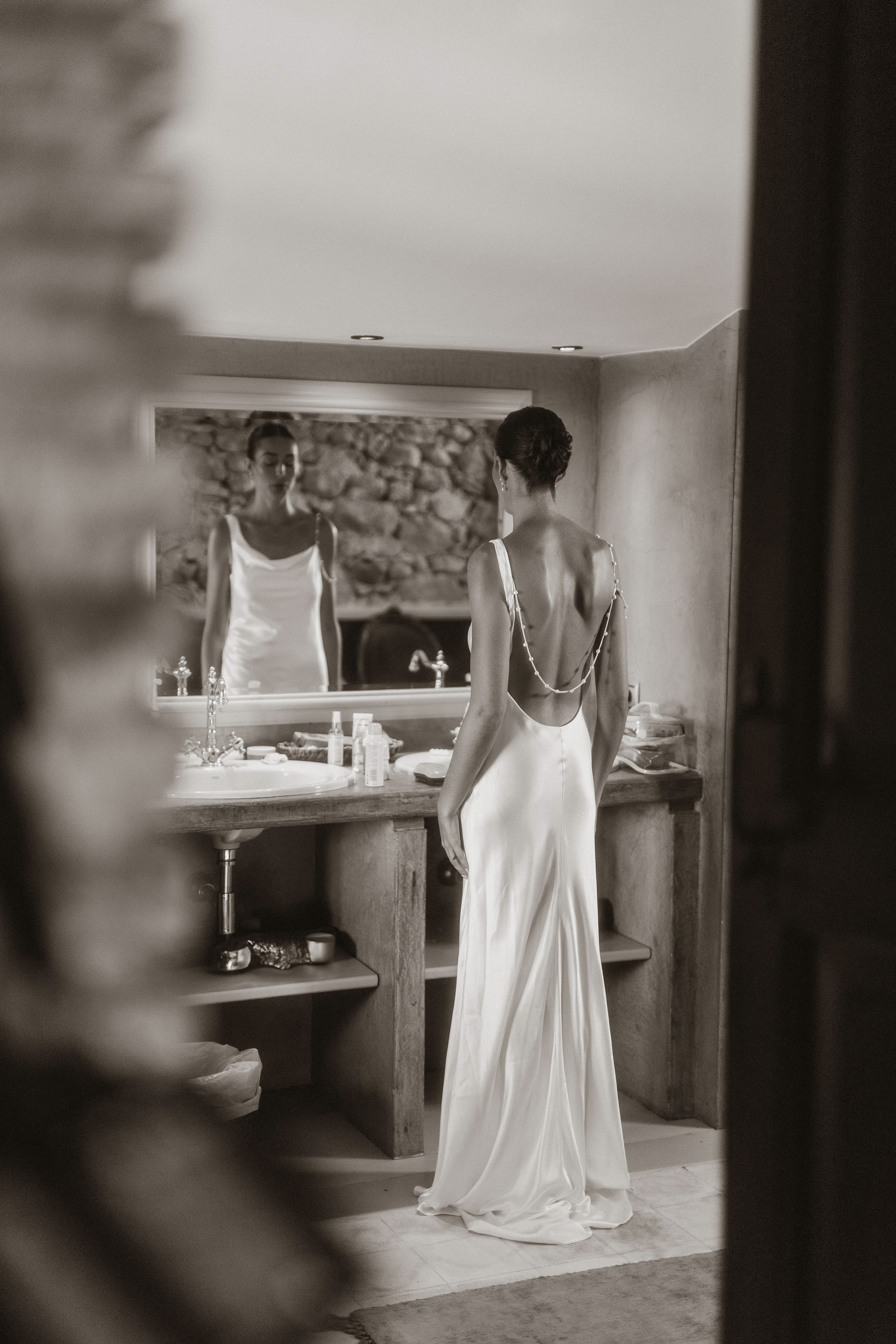 Lauren & Jamie. Hotel Castell d’Emporda. Paola fotógrafo / videografo de bodas en Barcelona