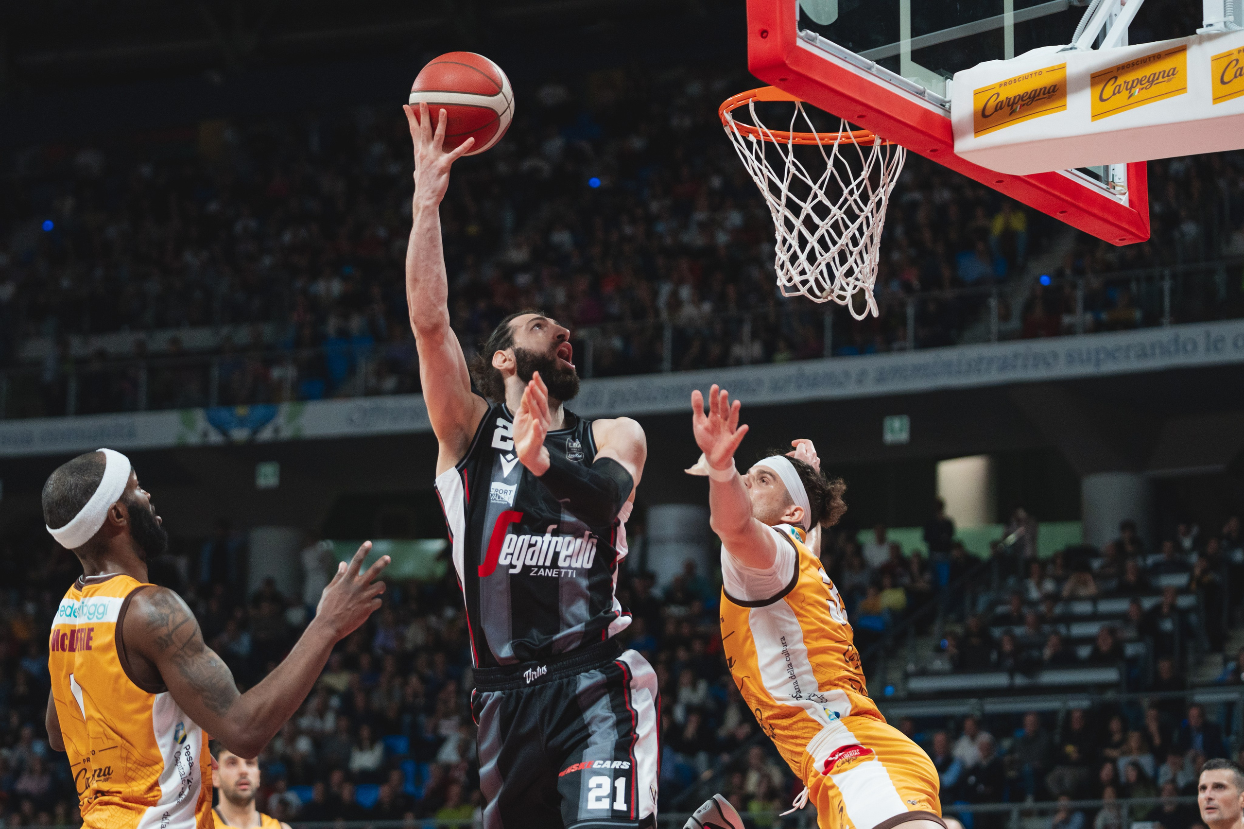 LEGA BASKET SERIE A - Stagione 2023/2024. Weddings, sports and events photographer in Senigallia